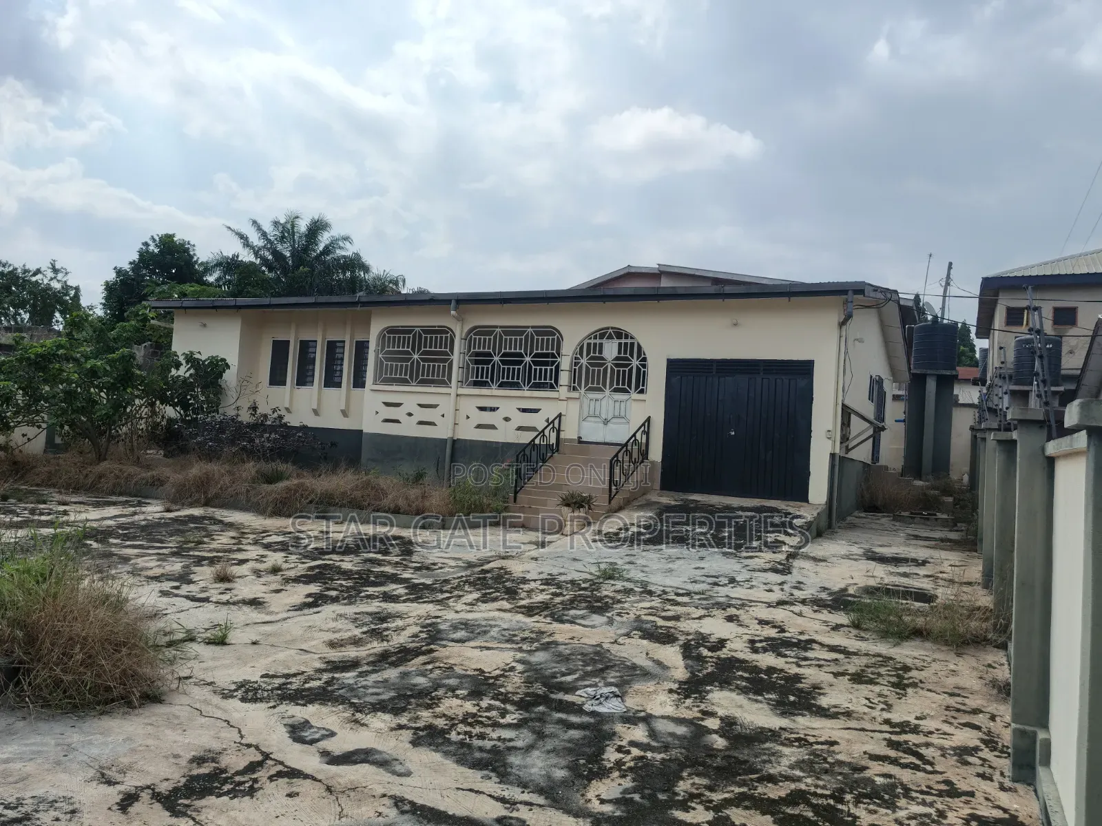 3bdrm House in Oduom, Near Tech, Kumasi Metropolitan for sale