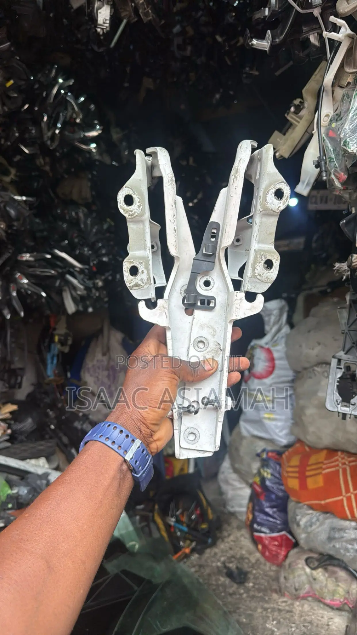 Acura RDX 2019,2020,2021,2022,2023,2024 Bonnet Hinge / Inches