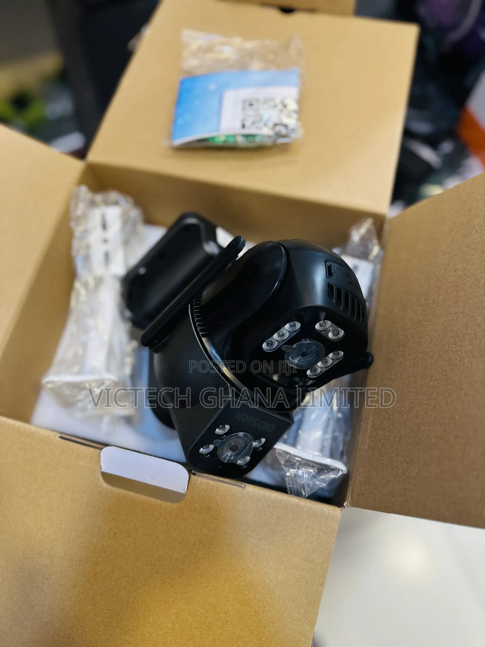 AOV Solar-Powered PTZ Security Camera