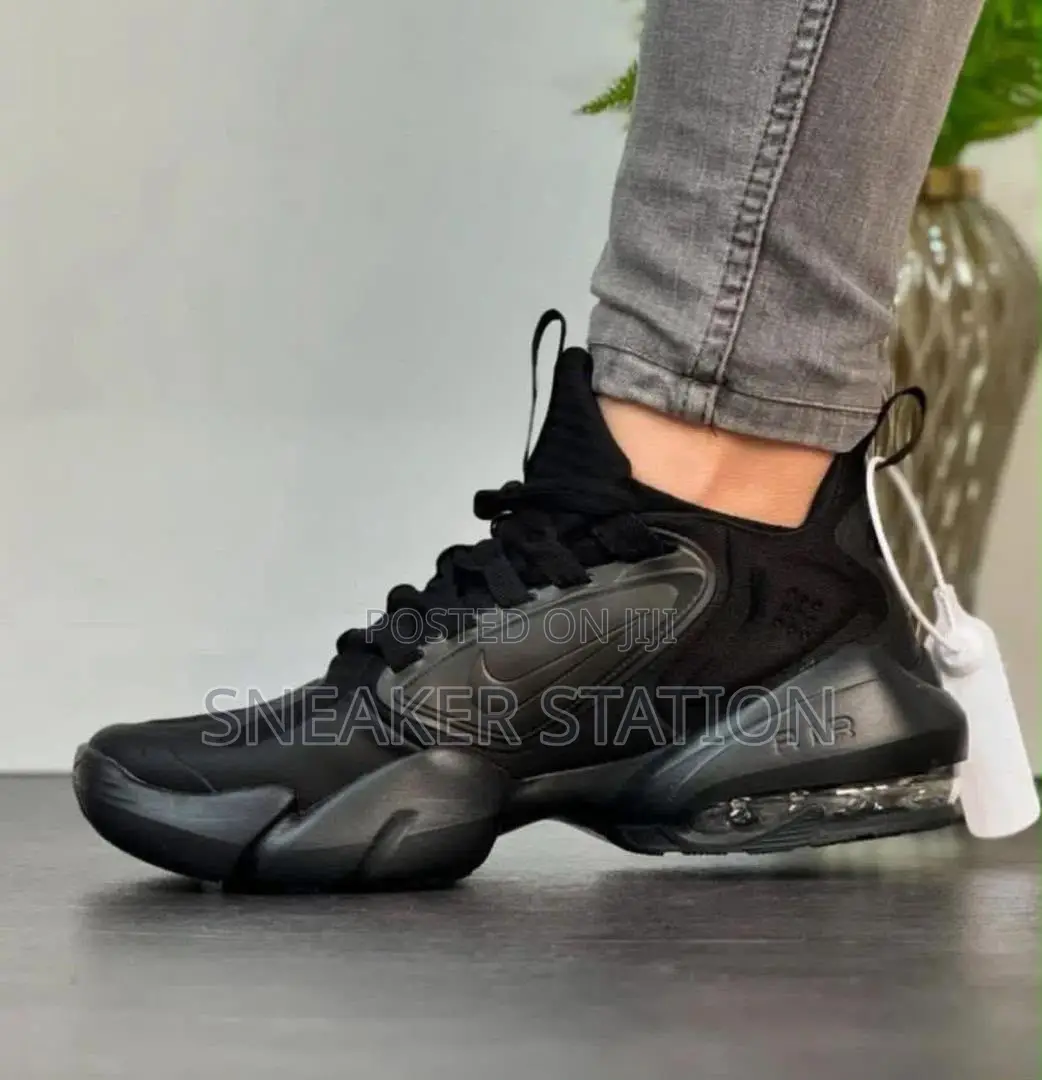Nike Air Max Alpha Savage
