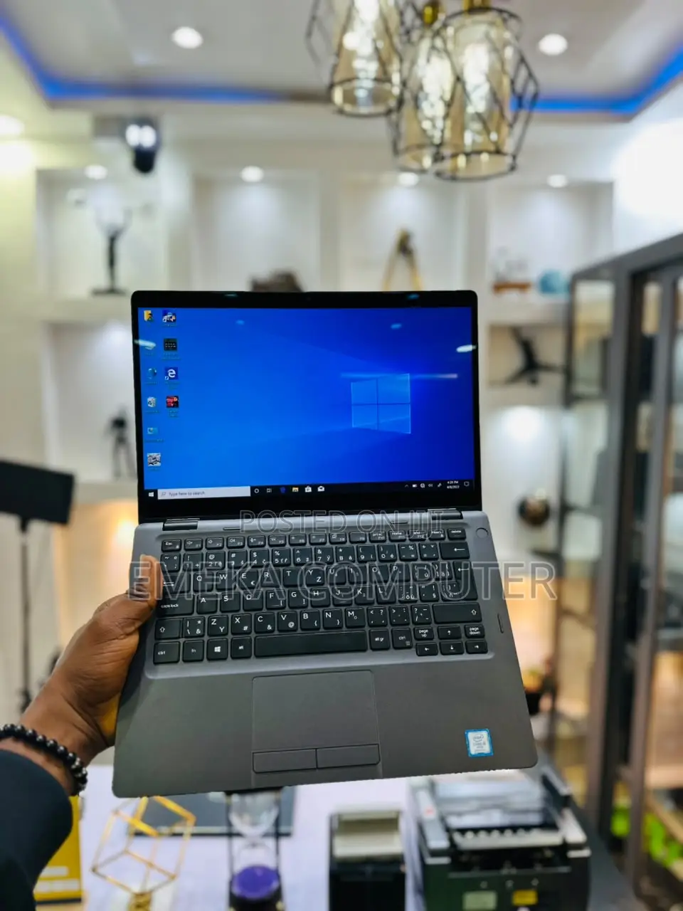Laptop Dell Latitude 5300 2-in-1 8GB Intel Core i5 SSD 256GB