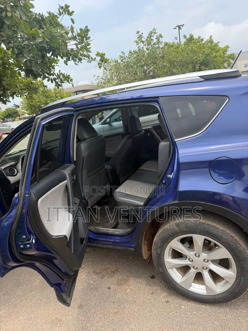 Toyota RAV4 Limited 4dr SUV AWD (2.5L 4cyl 6A) 2015 Blue
