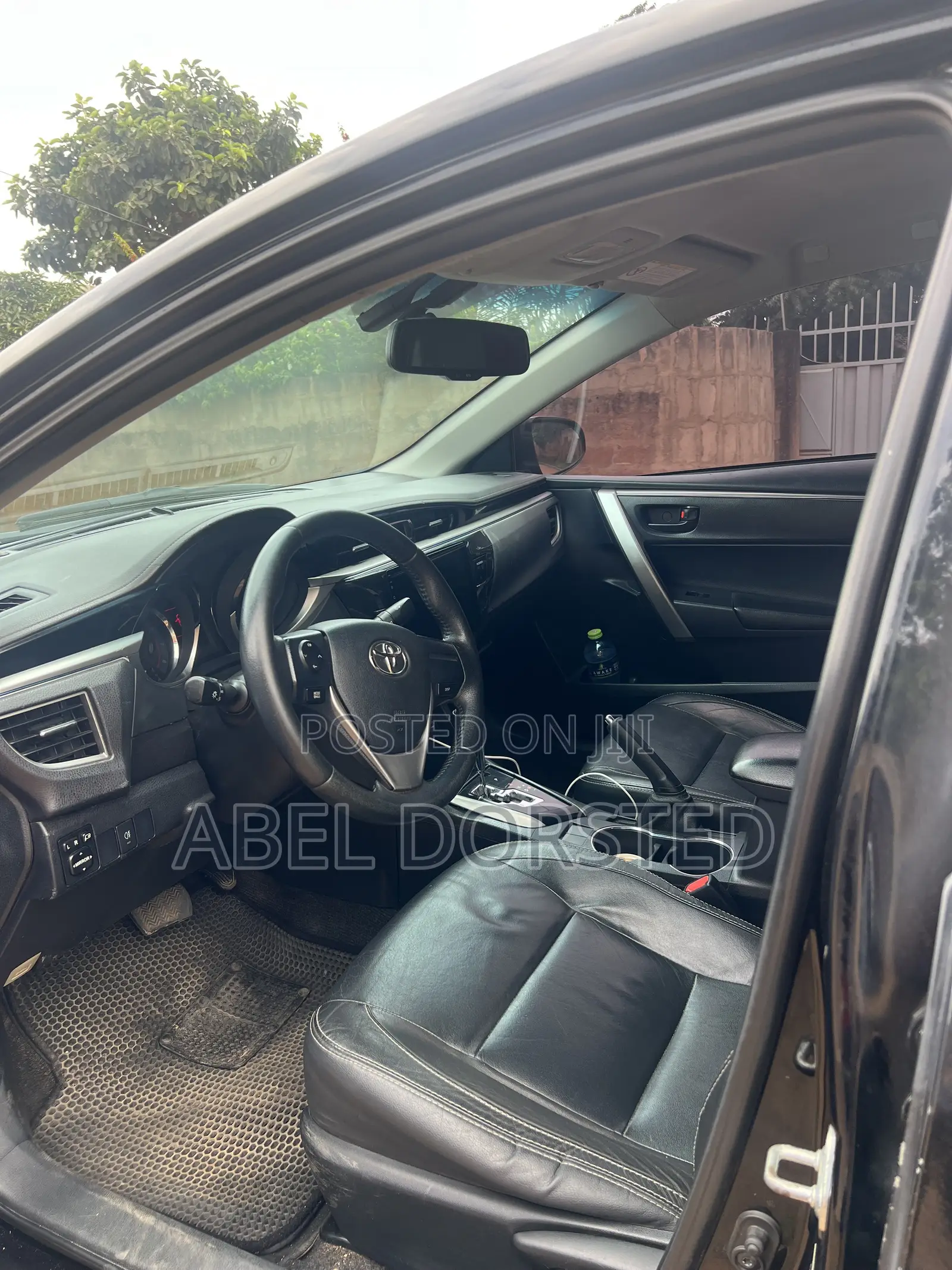 Toyota Corolla 2016 Black