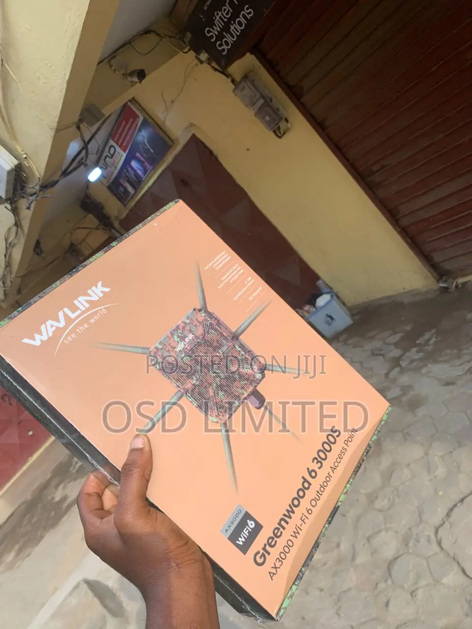 6 Antennas. Zero Blind Spots. Ultimate Outdoor Wi-Fi