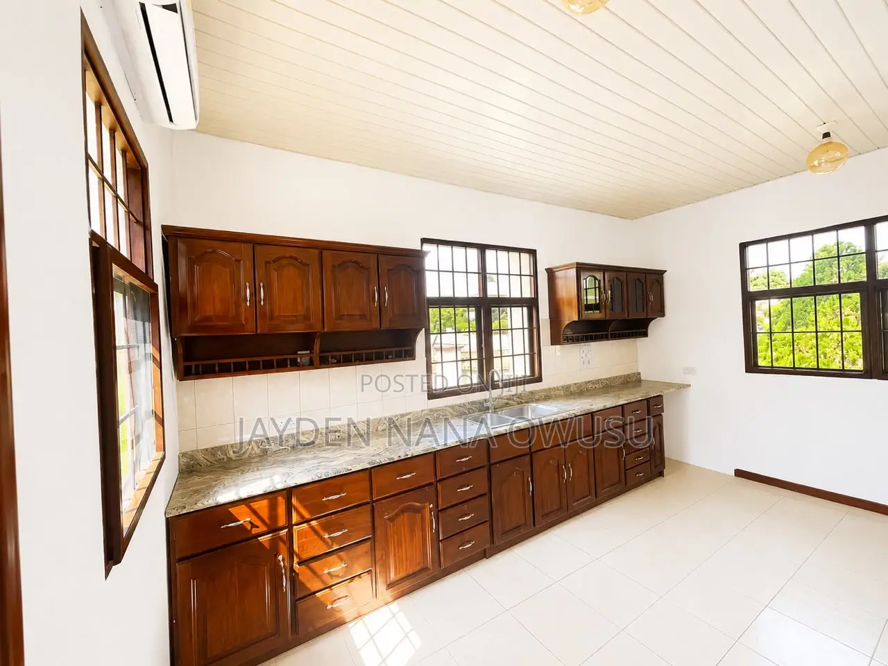 3bdrm House in Buena Vista Homes, Sakumono for rent