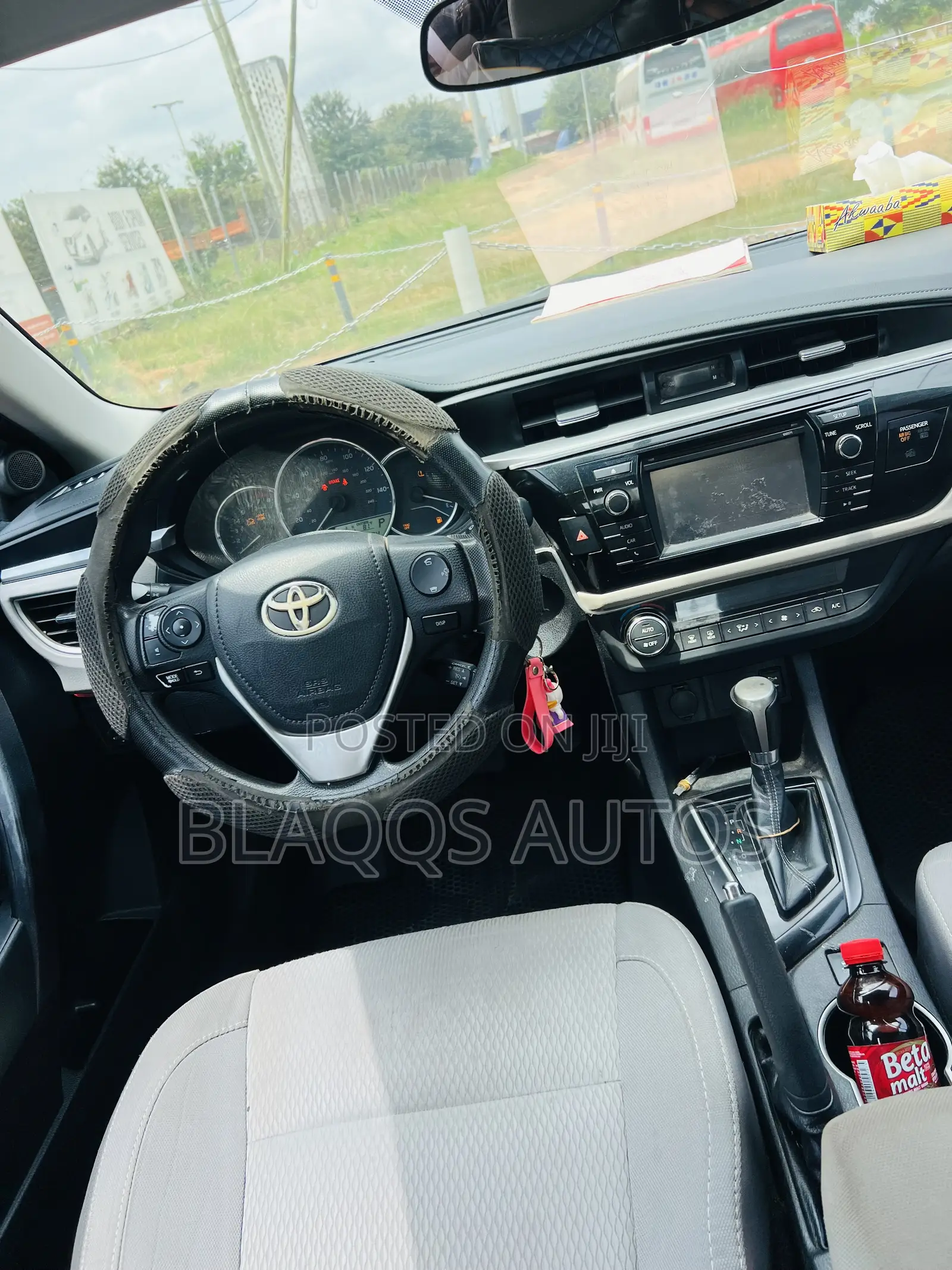 Toyota Corolla 2015 Red