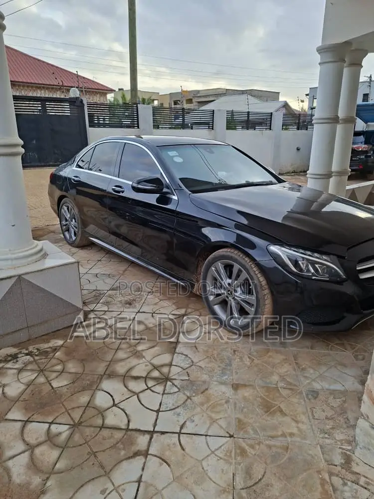 Mercedes-Benz C300 Base 4Matic Coupe AWD (2.0L 4cyl 7A) 2017 Black