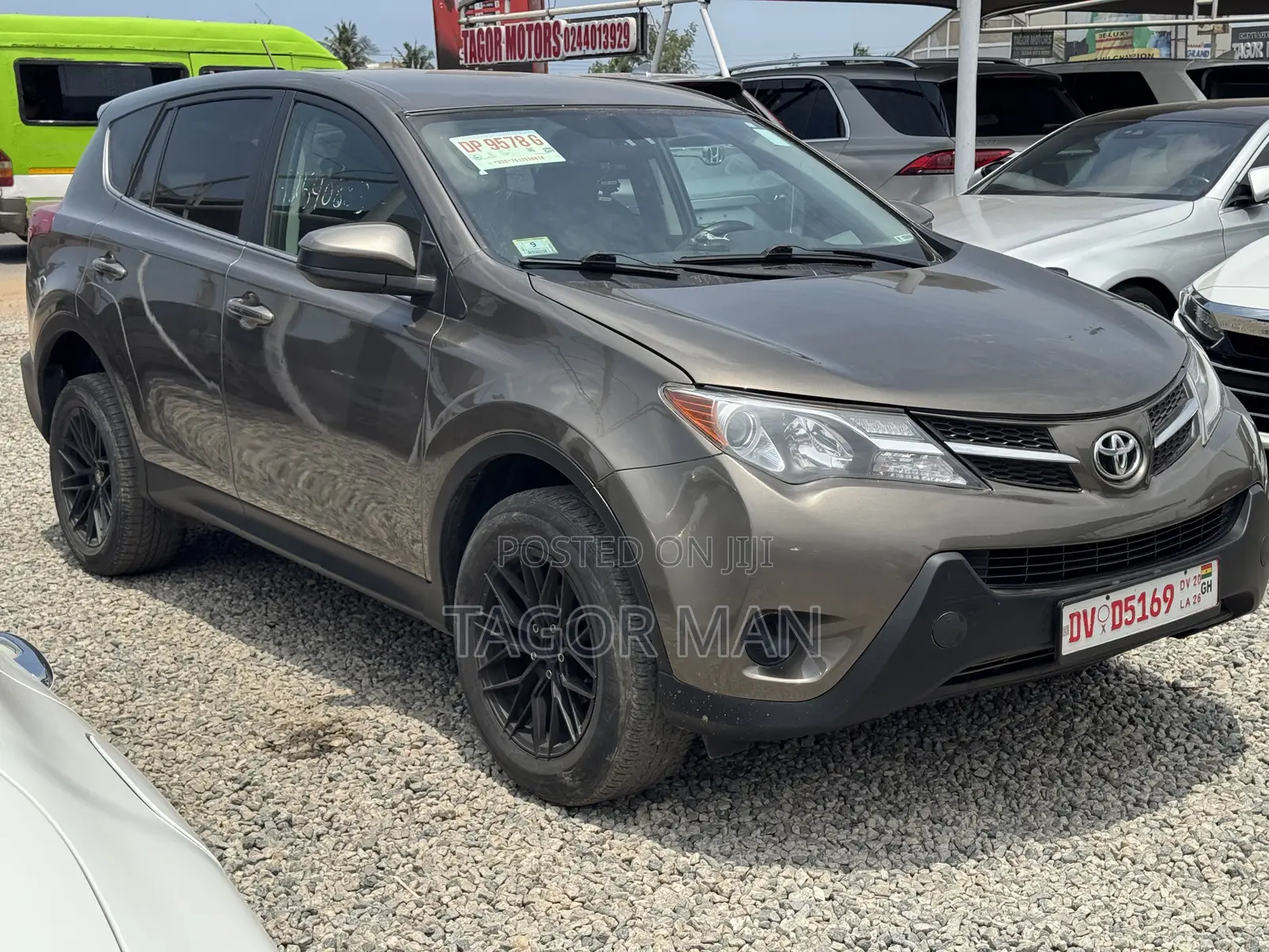 Toyota RAV4 2015 Brown
