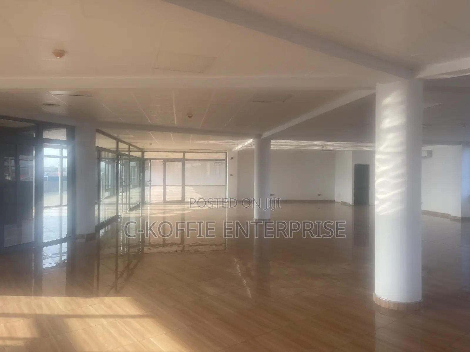 1800 SQM Office at Airport for Rent