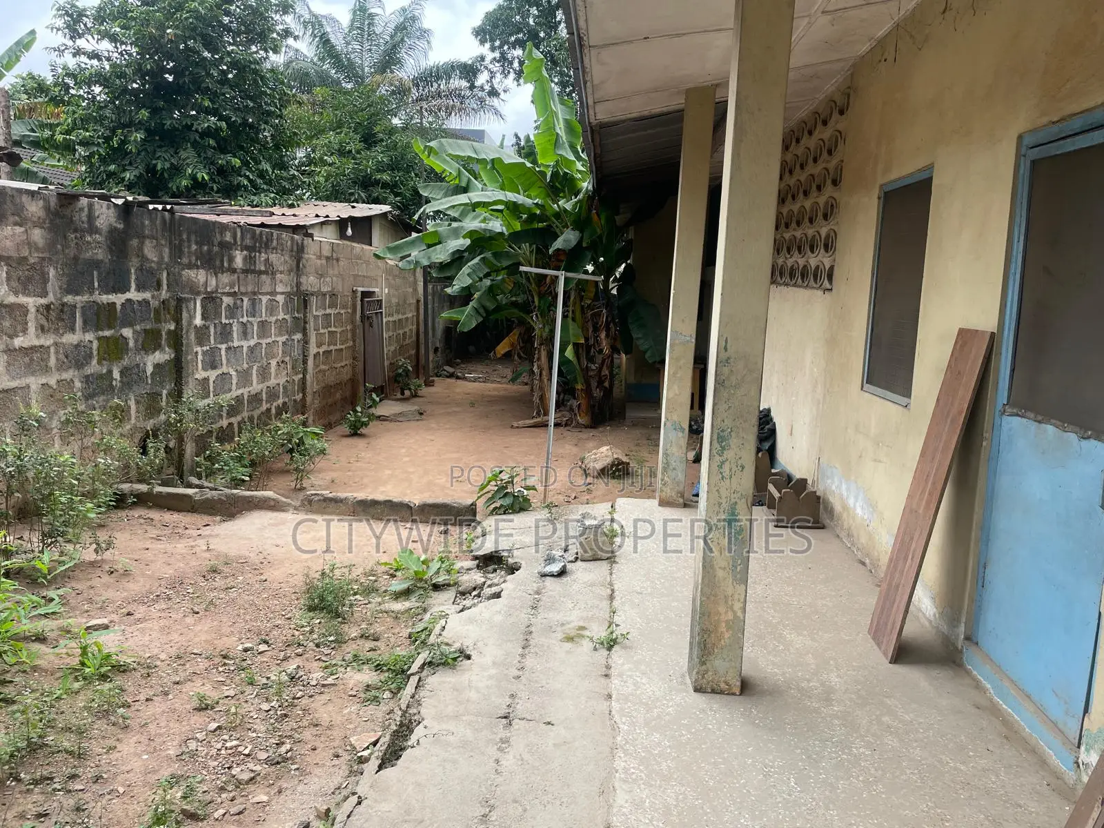 Large Plot for Development