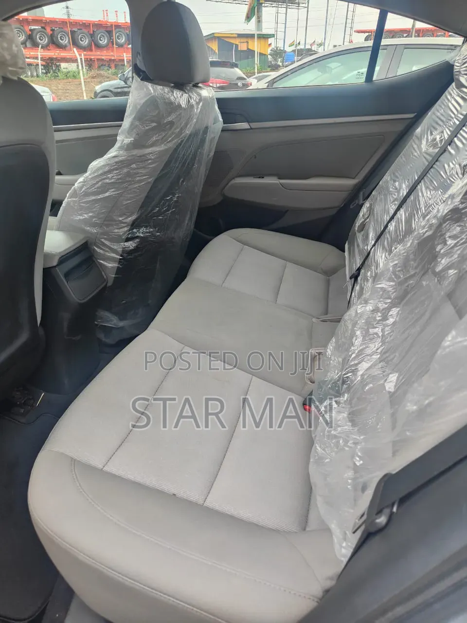Hyundai Elantra 2018 Gold