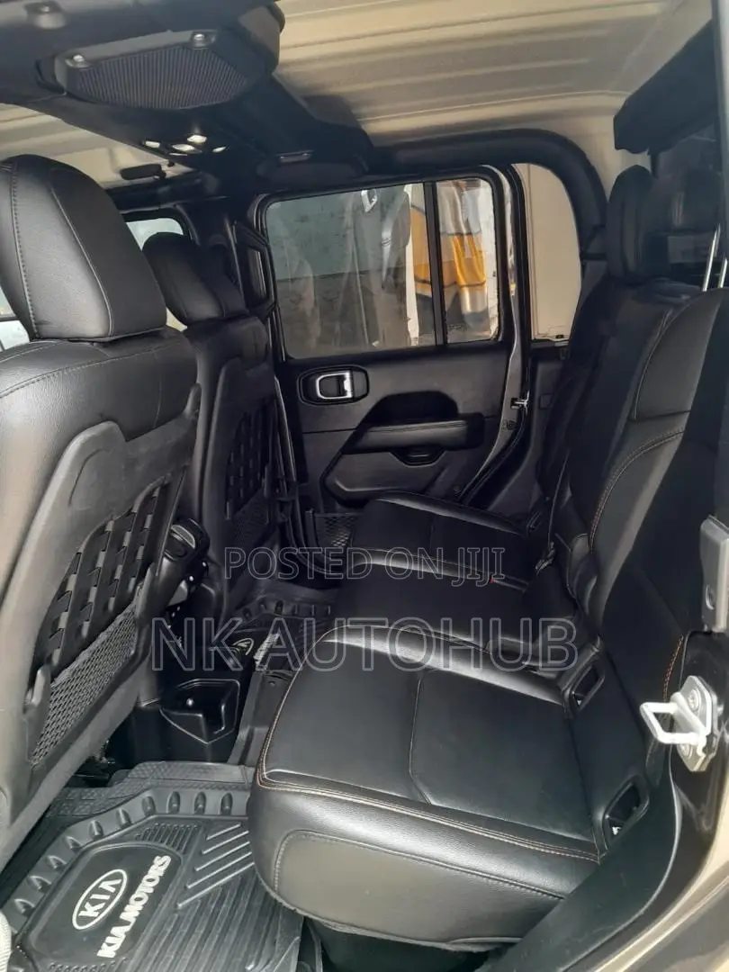 Jeep Gladiator Overland 2021 Black