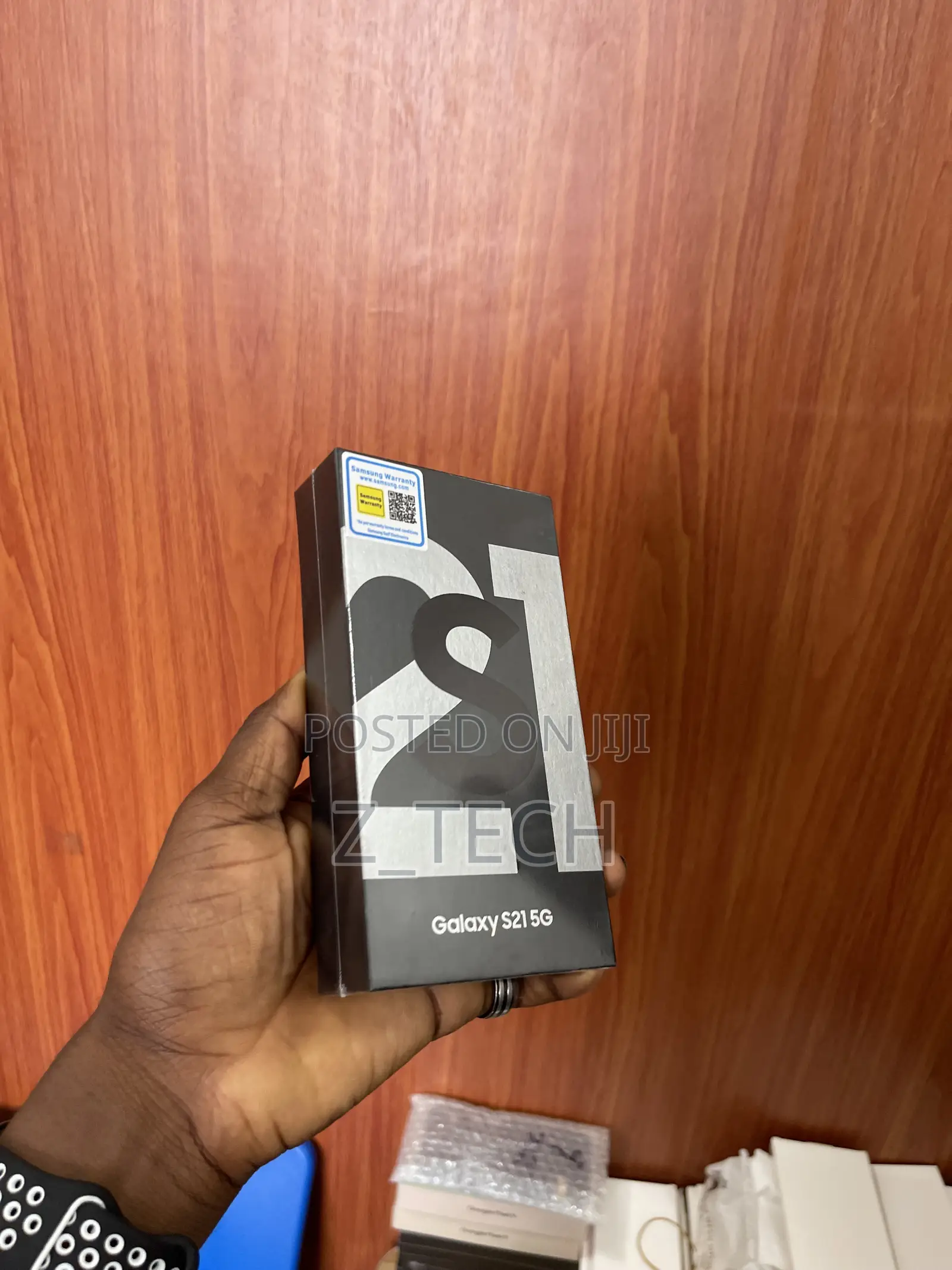 New Samsung Galaxy S21 5G 128 GB Black