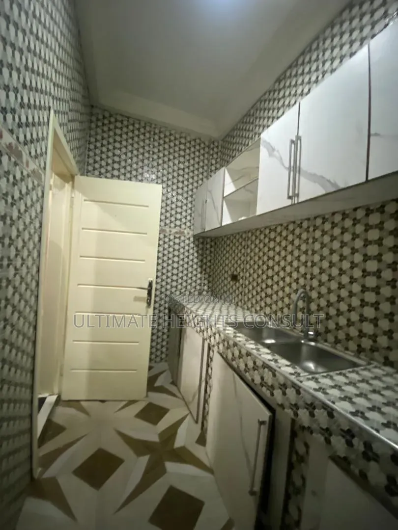 1bdrm Apartment in Dansoman, Round About for rent