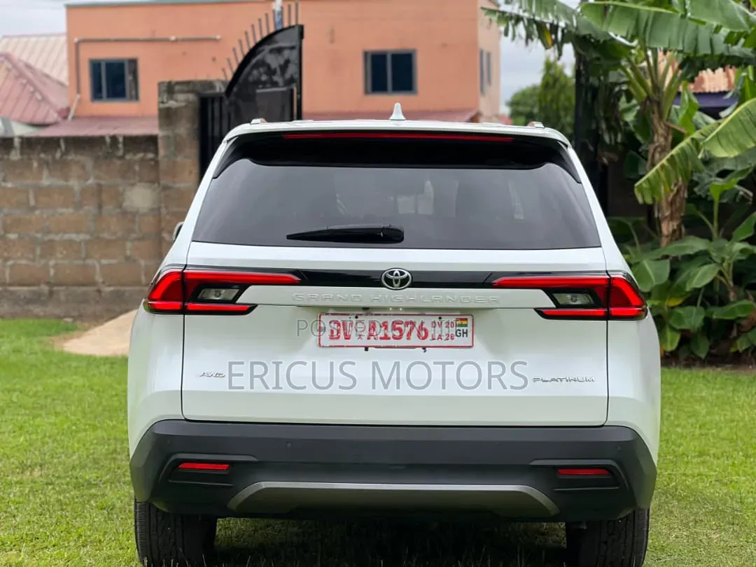 Toyota Grand Highlander 2024 White