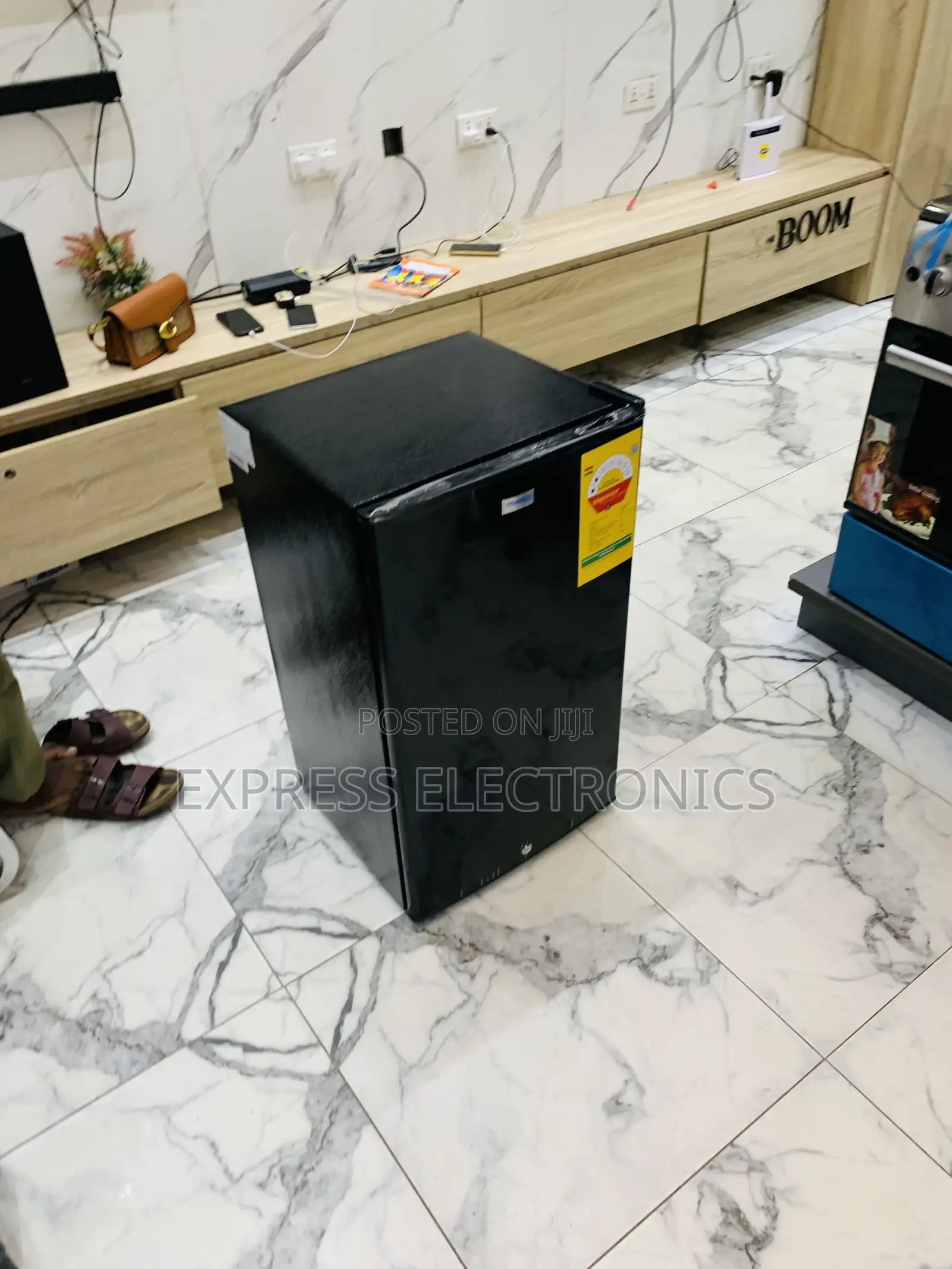 Ultra Modern Nasco 80 LTRS Table Top Fridge (NASF1-10S)