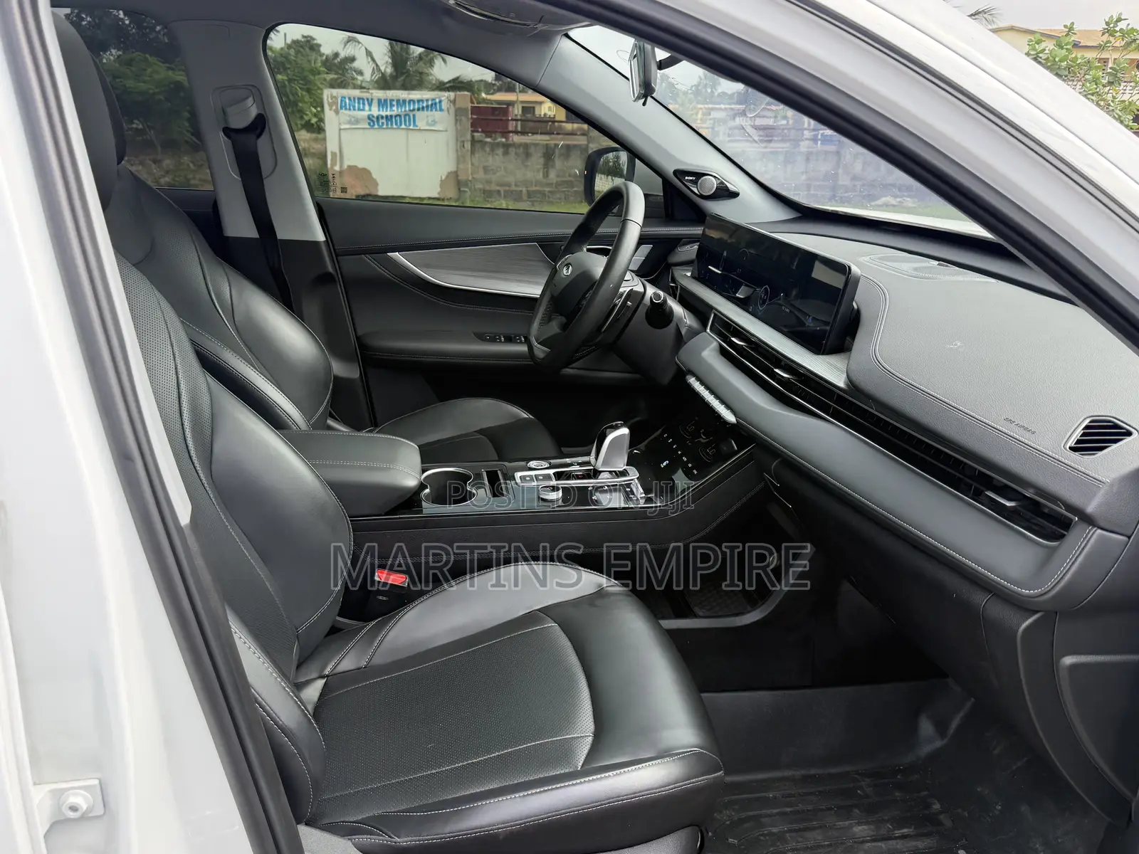 Chery Tiggo 8 Pro Luxury 2023 White