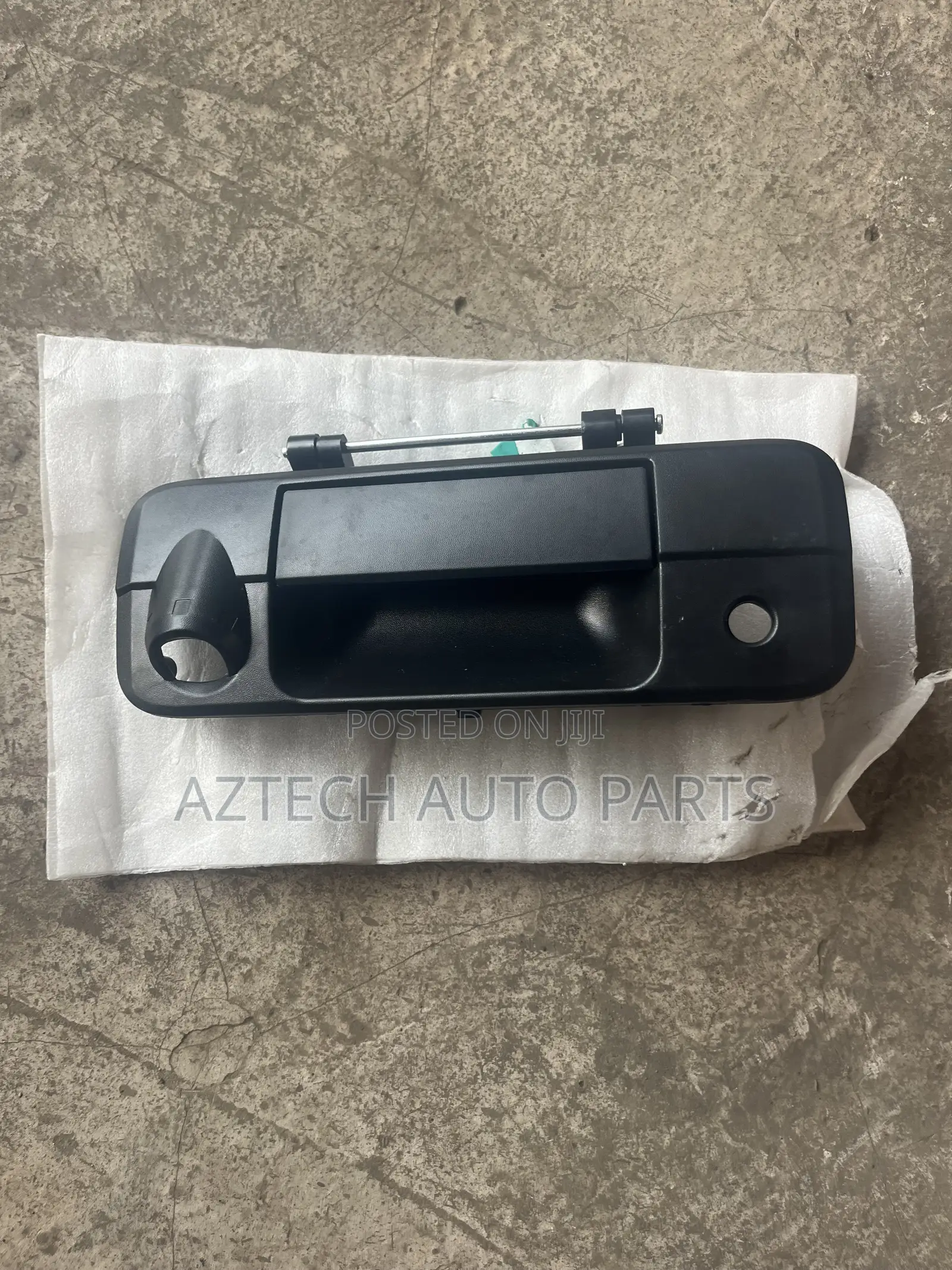 Toyota Tundra 2007 - 2022 Boot Opener / Tailgate Opener