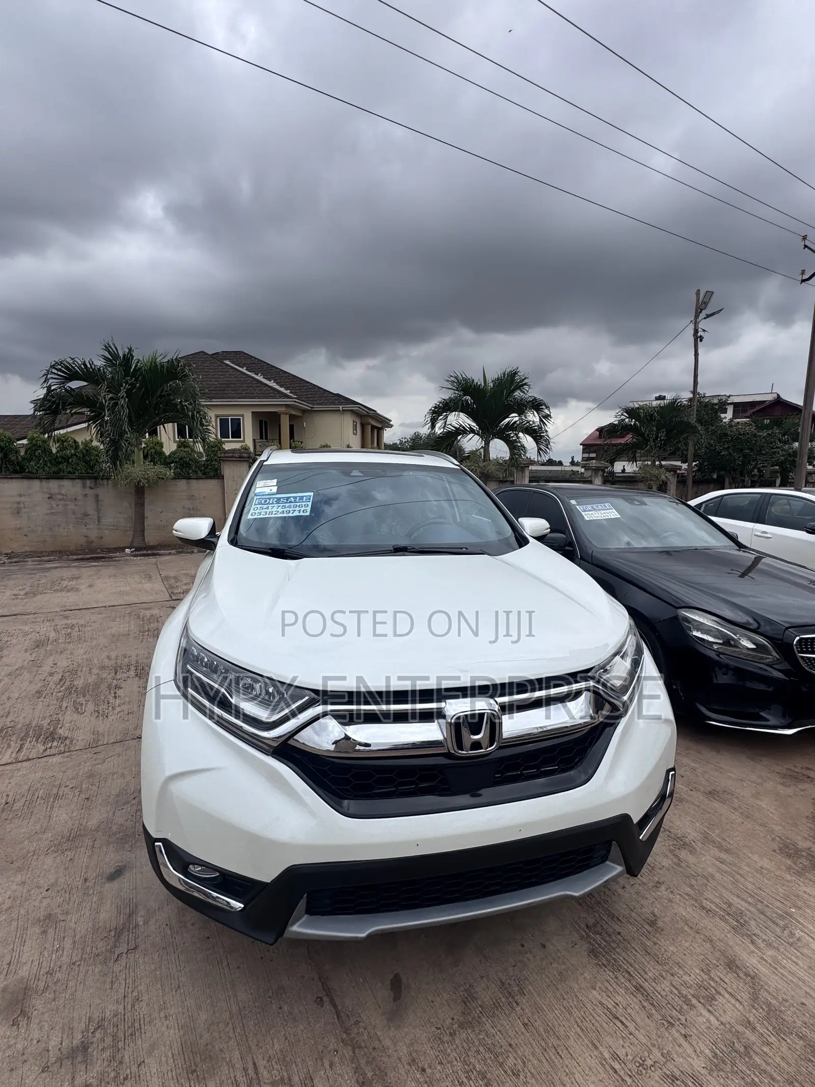 Honda CR-V Touring 4dr SUV AWD (1.5L 4cyl CVT) 2017 Off white
