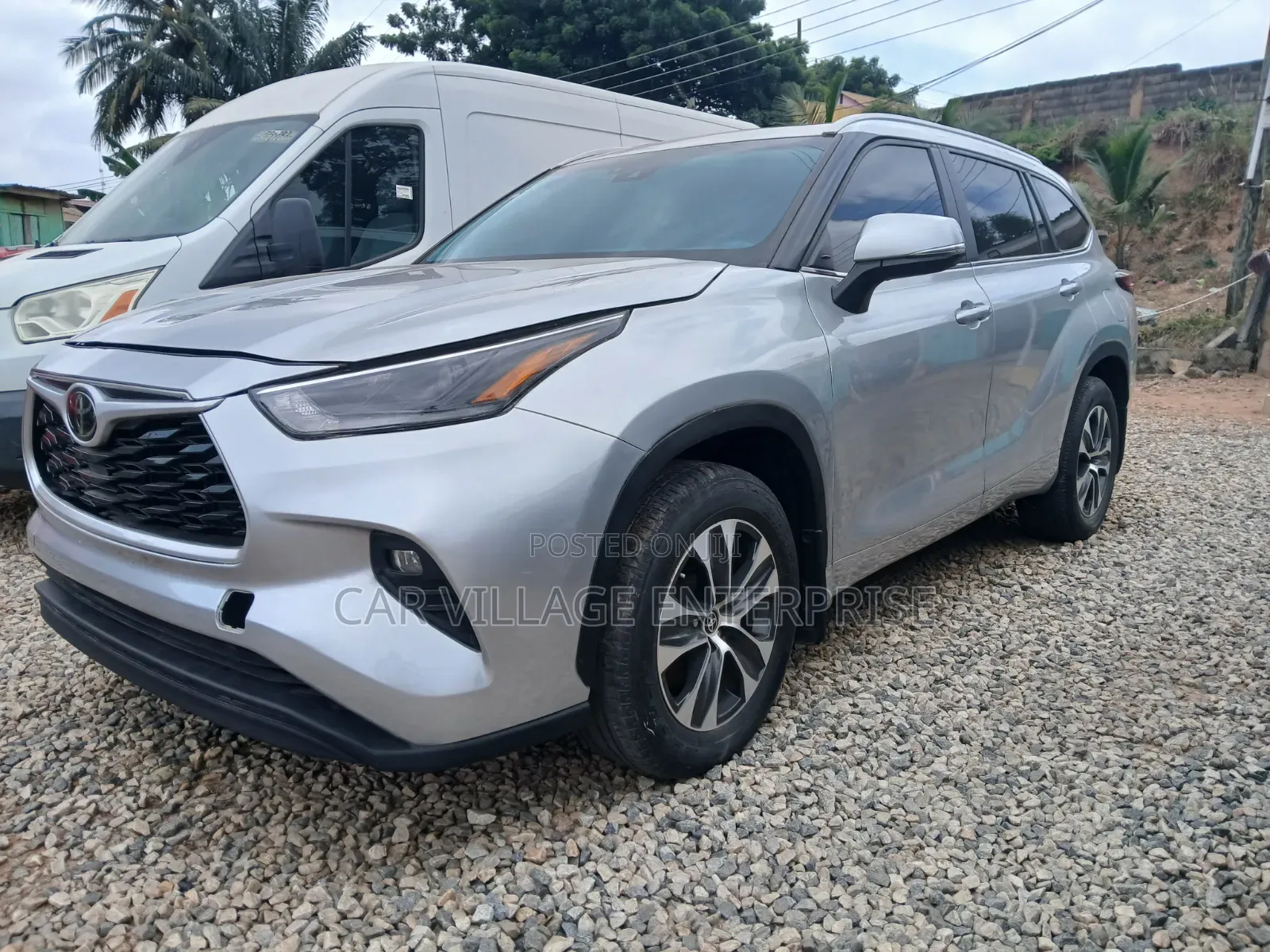Toyota Highlander 2023 Silver
