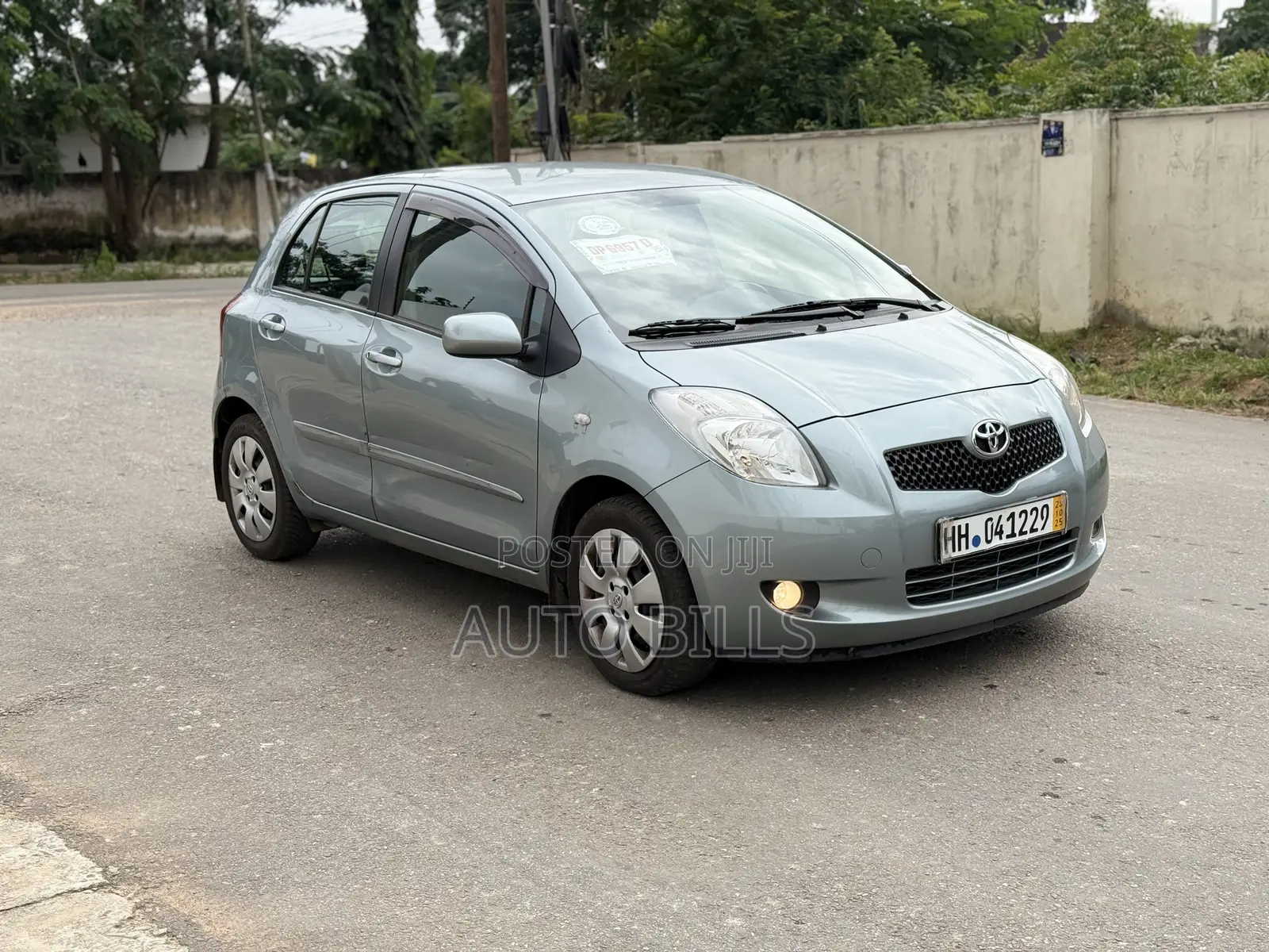 Toyota Yaris 2010 Gray