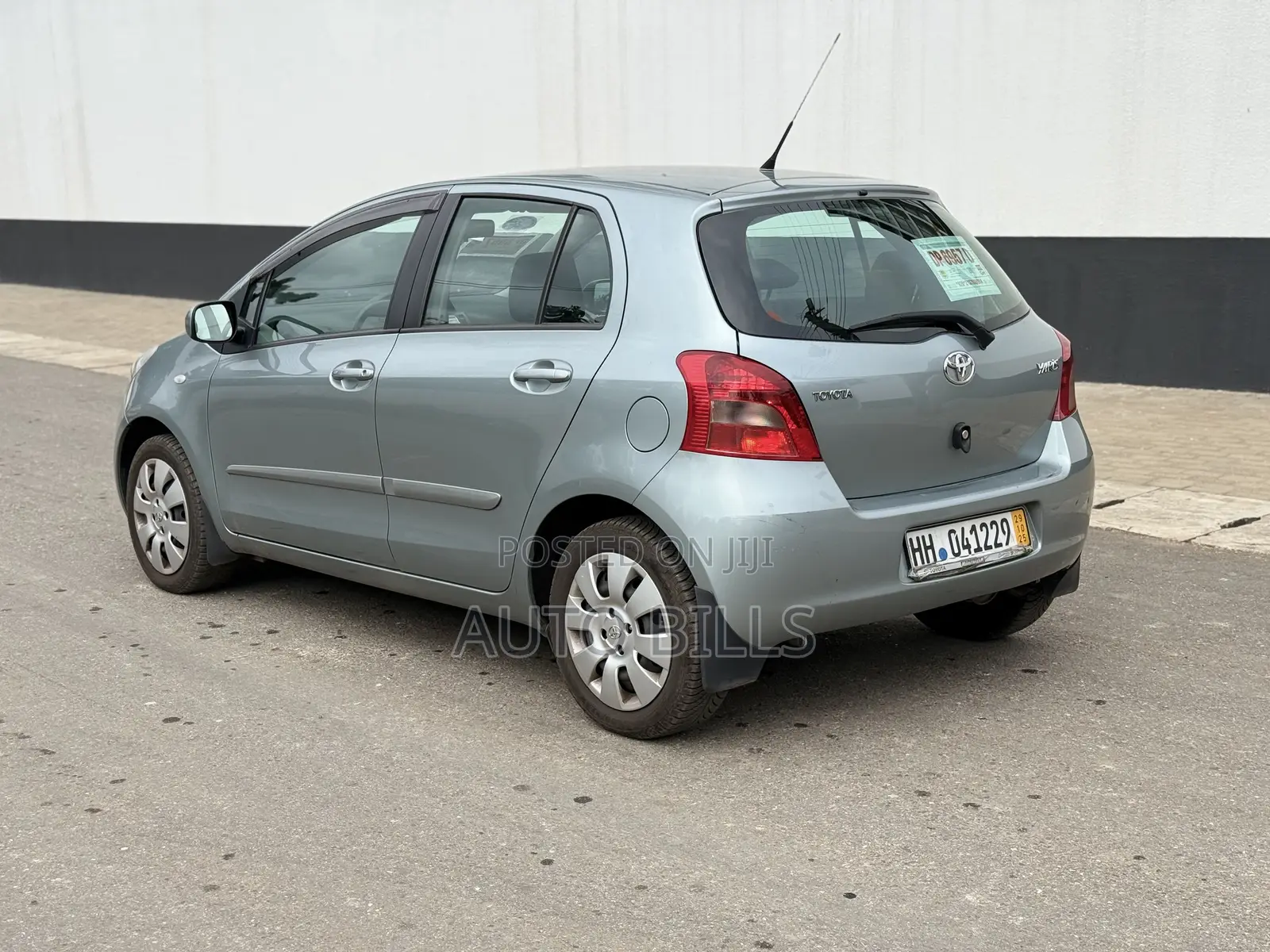 Toyota Yaris 2010 Gray