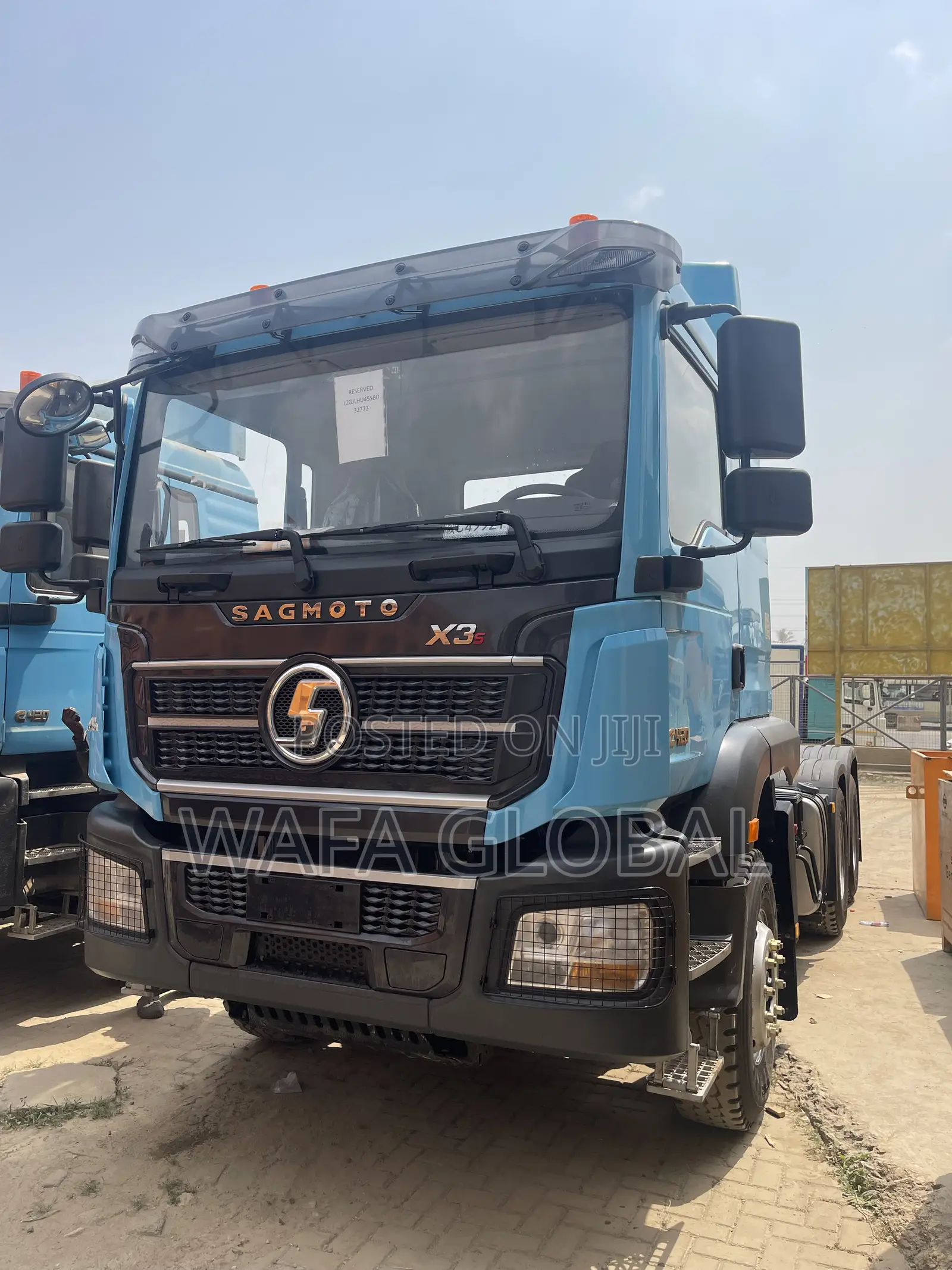 Trailer Head