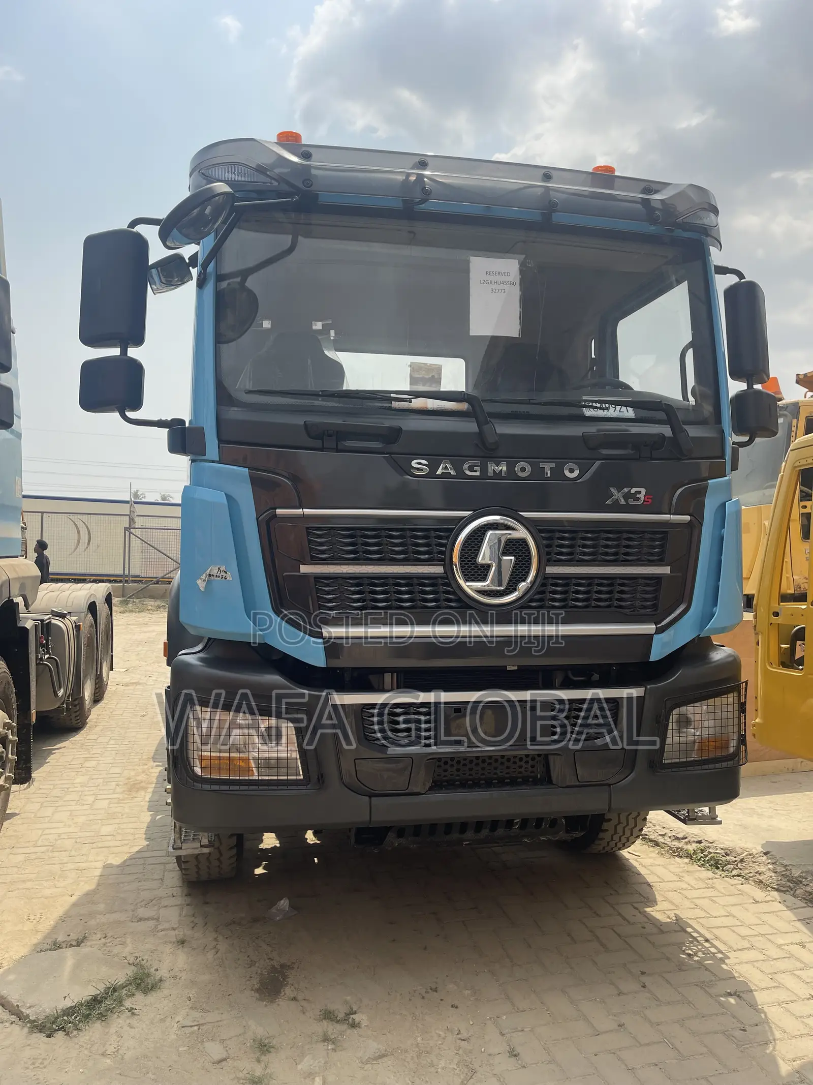 Trailer Head