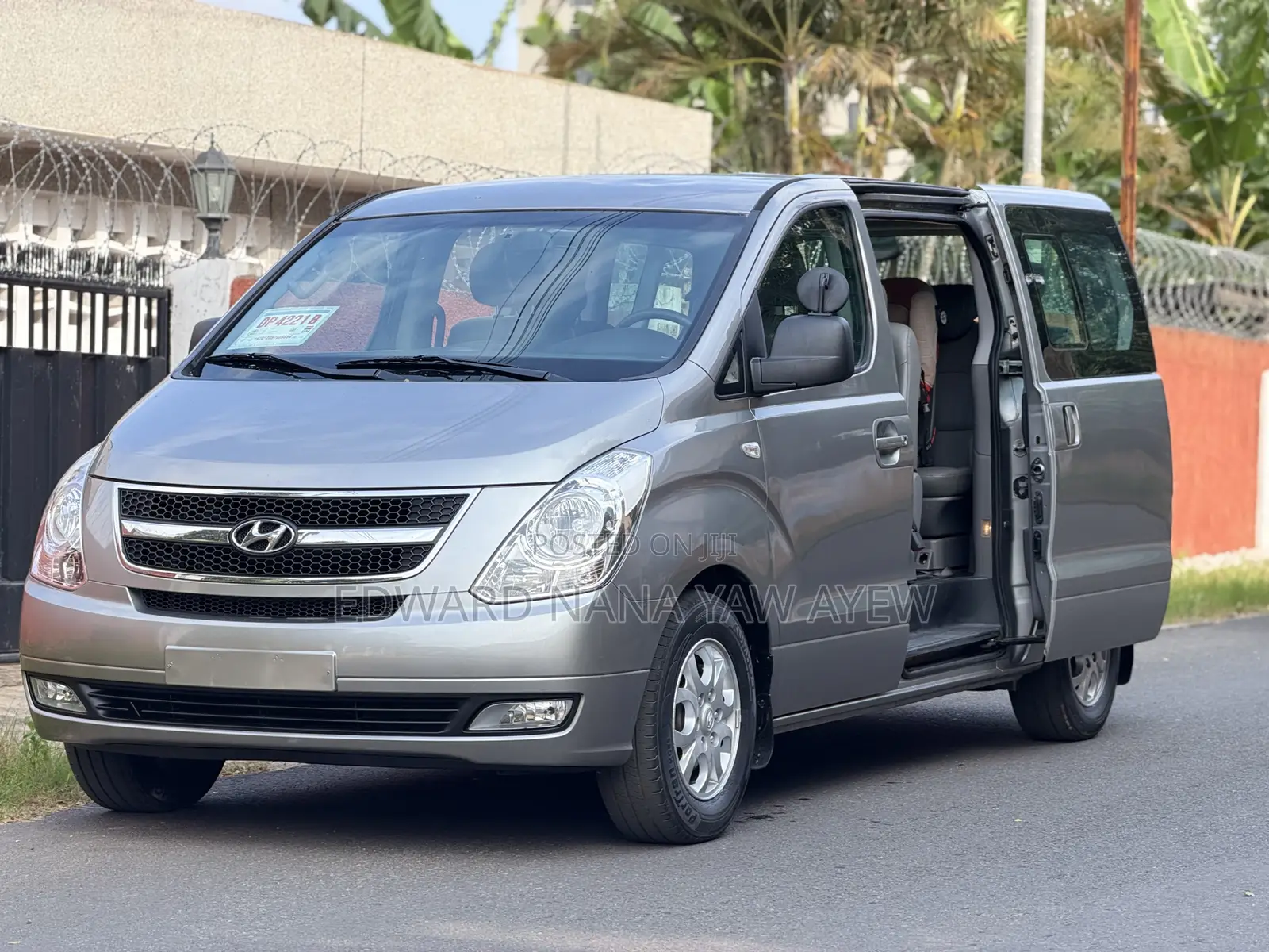 Hyundai Starex 2016 Grey