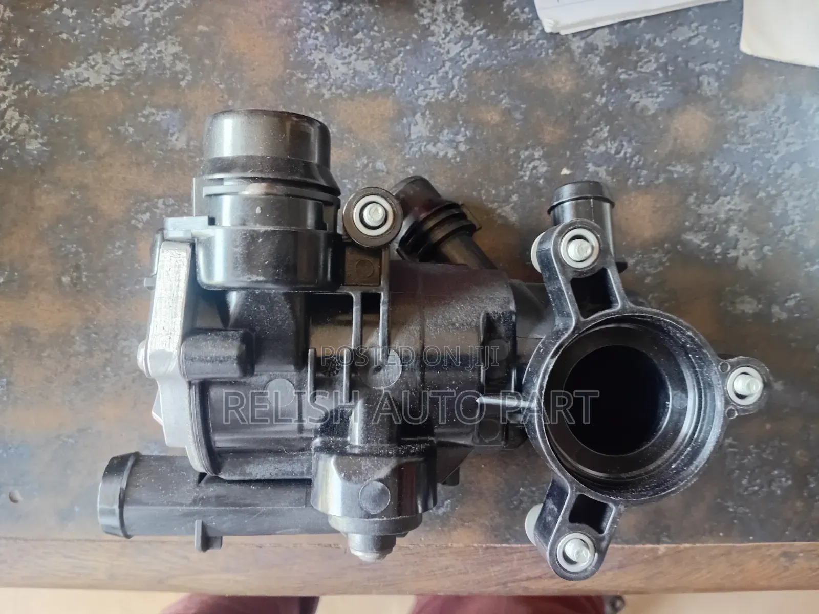 Thermostat for Mercedes C300 With OM642 Engine