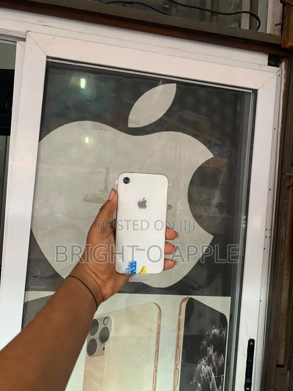 New Apple iPhone XR 128 GB White