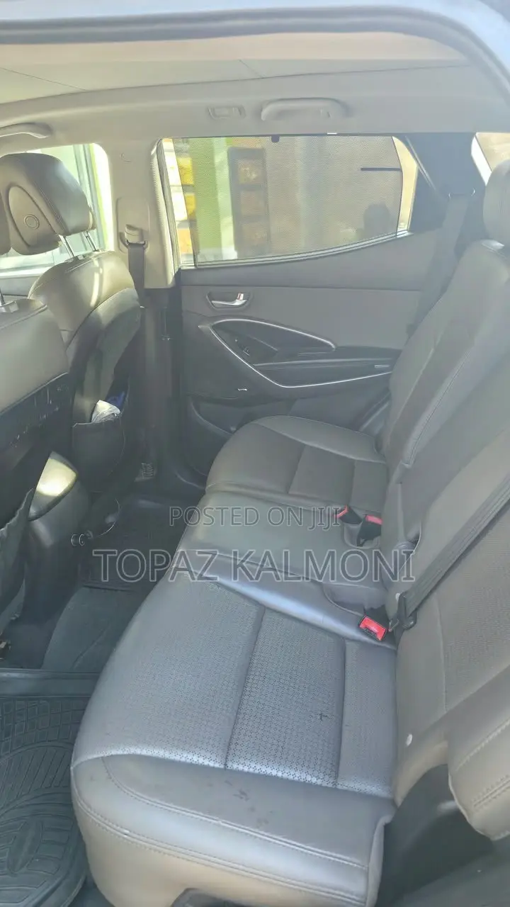 Hyundai Santa Fe 2015 Gray