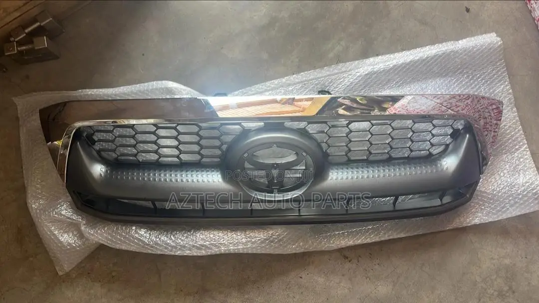 Toyota Hilux 2005 2006 2007 2008 2009 Front Top Grille Shells