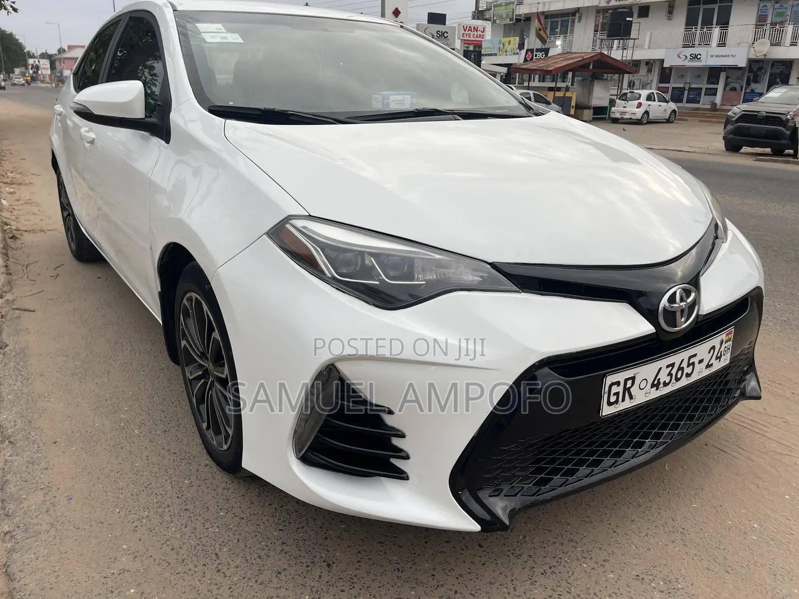 Toyota Corolla S 4dr Sedan (1.8L 4cyl CVT) 2015 White