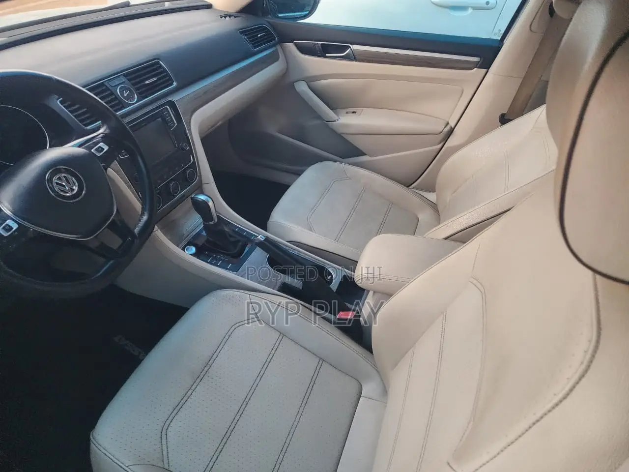 Volkswagen Passat 1.8T SE 4dr Sedan (1.8L 4cyl) 2017 White
