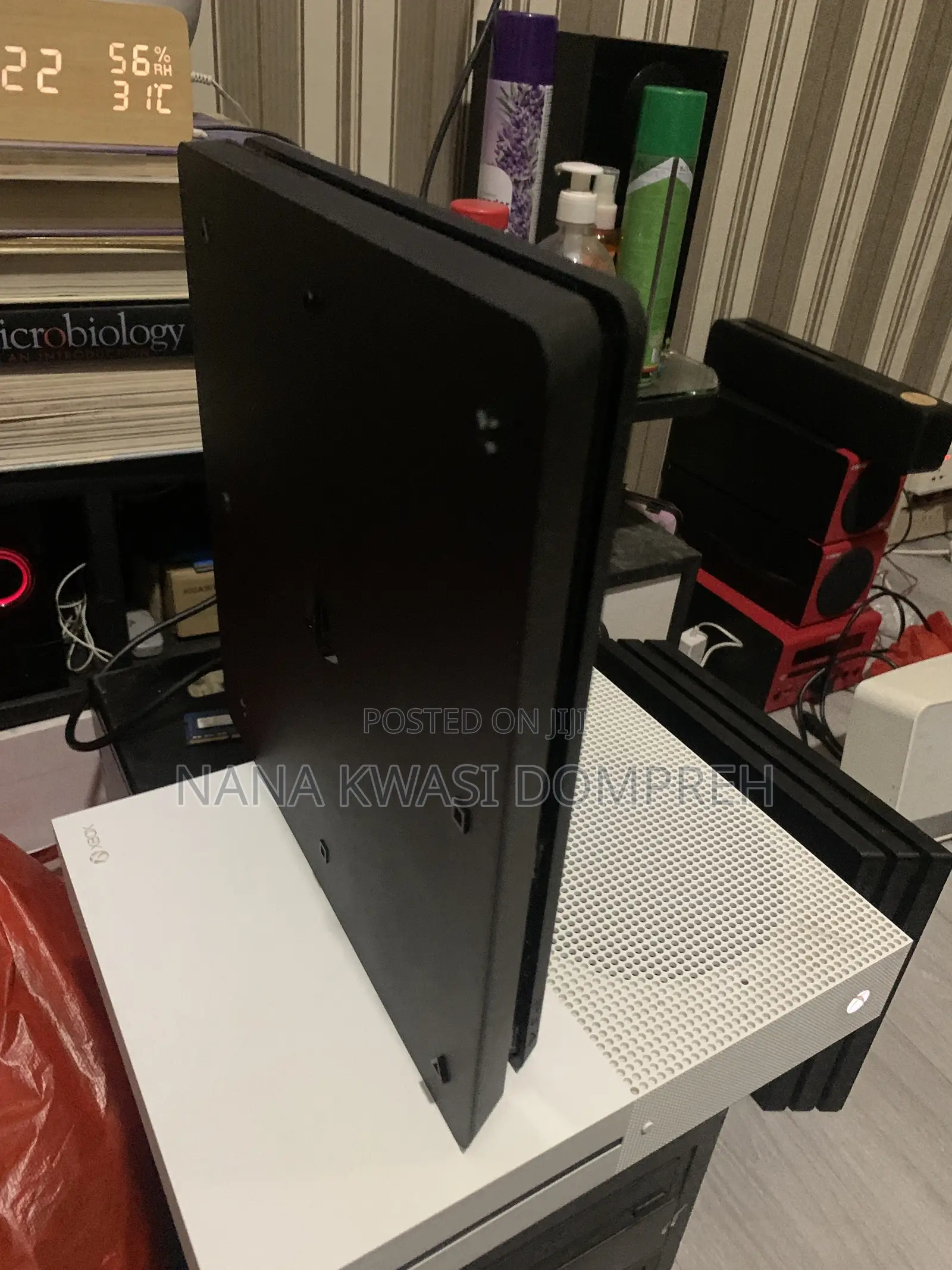 UK Xbox One S 1TB With Controller and Games