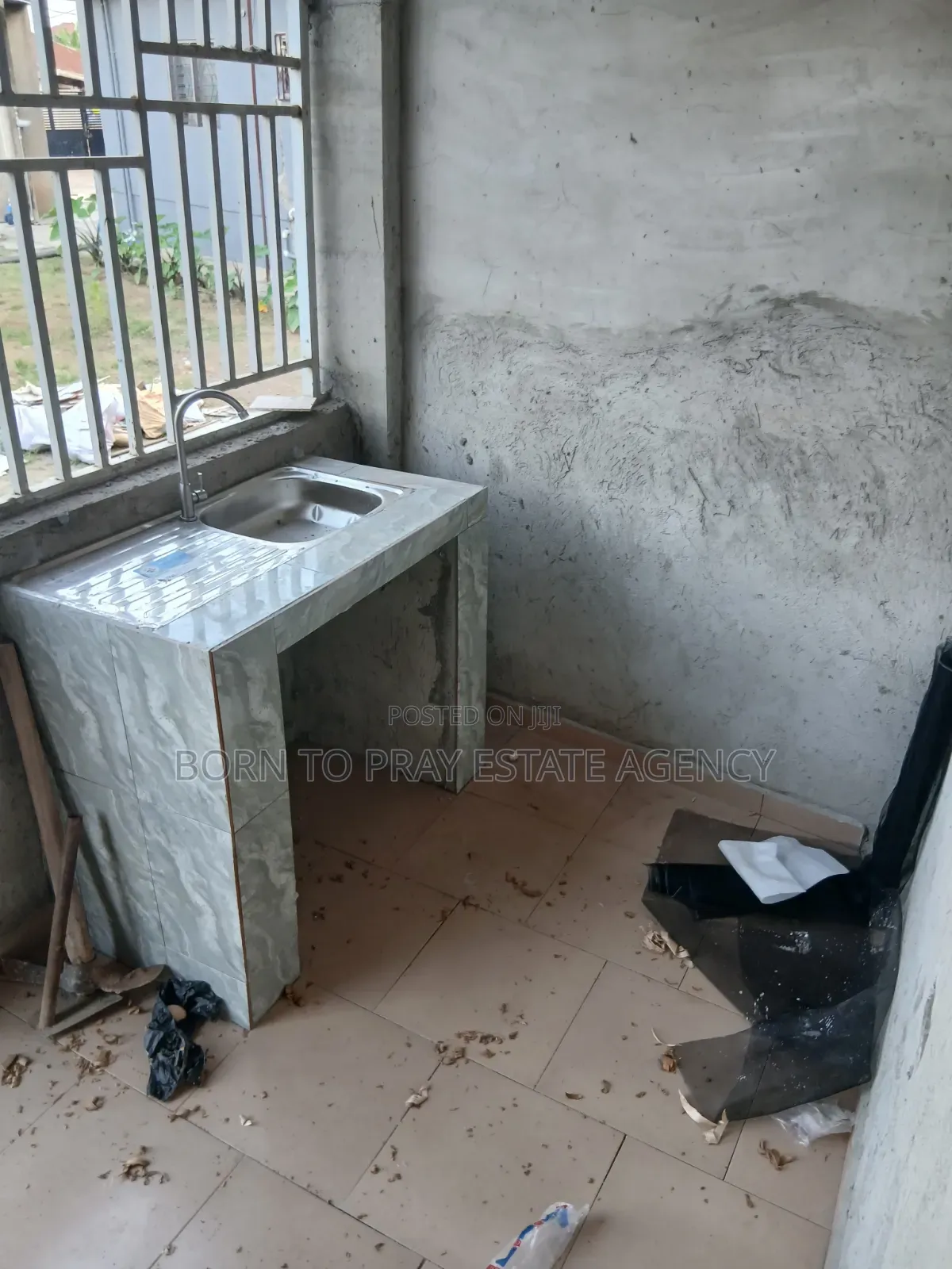 2bdrm Apartment in Born To Pray Estate, Ejisu-Juaben Municipal for rent