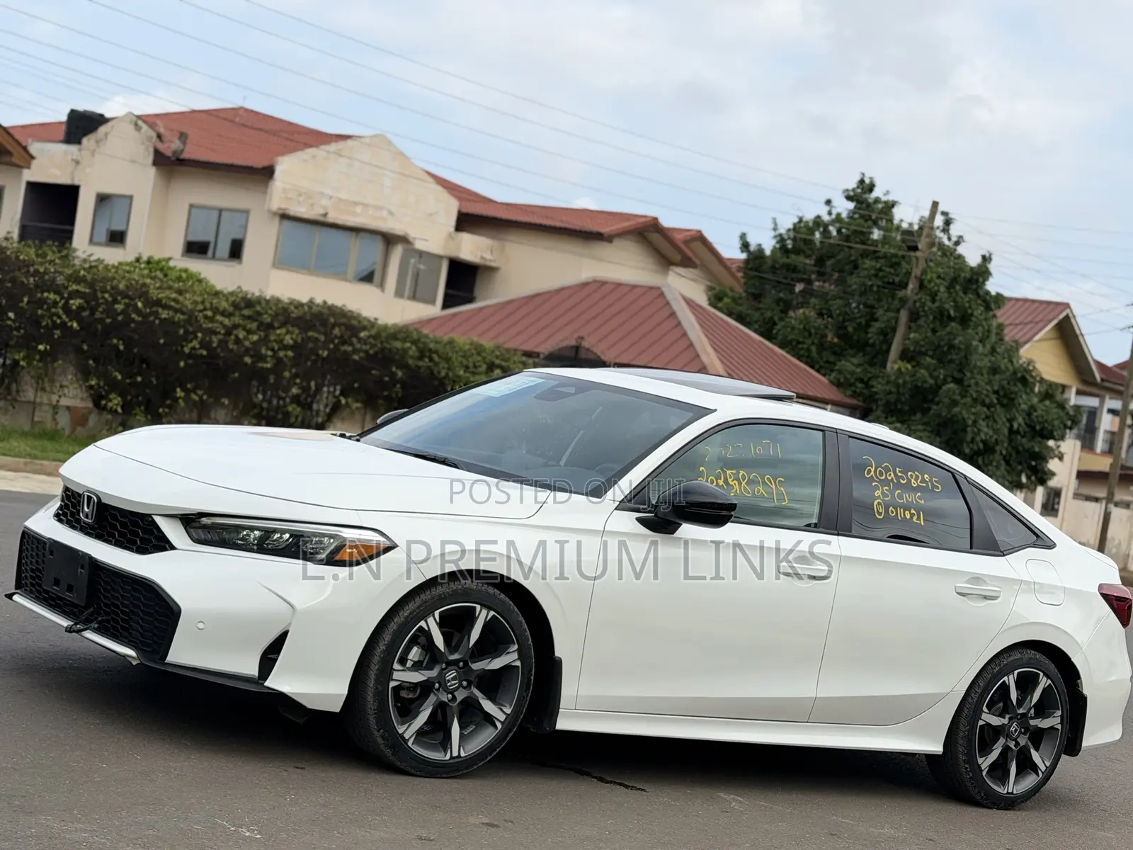 Honda Civic Hybrid Sport Touring CVT 2025 White