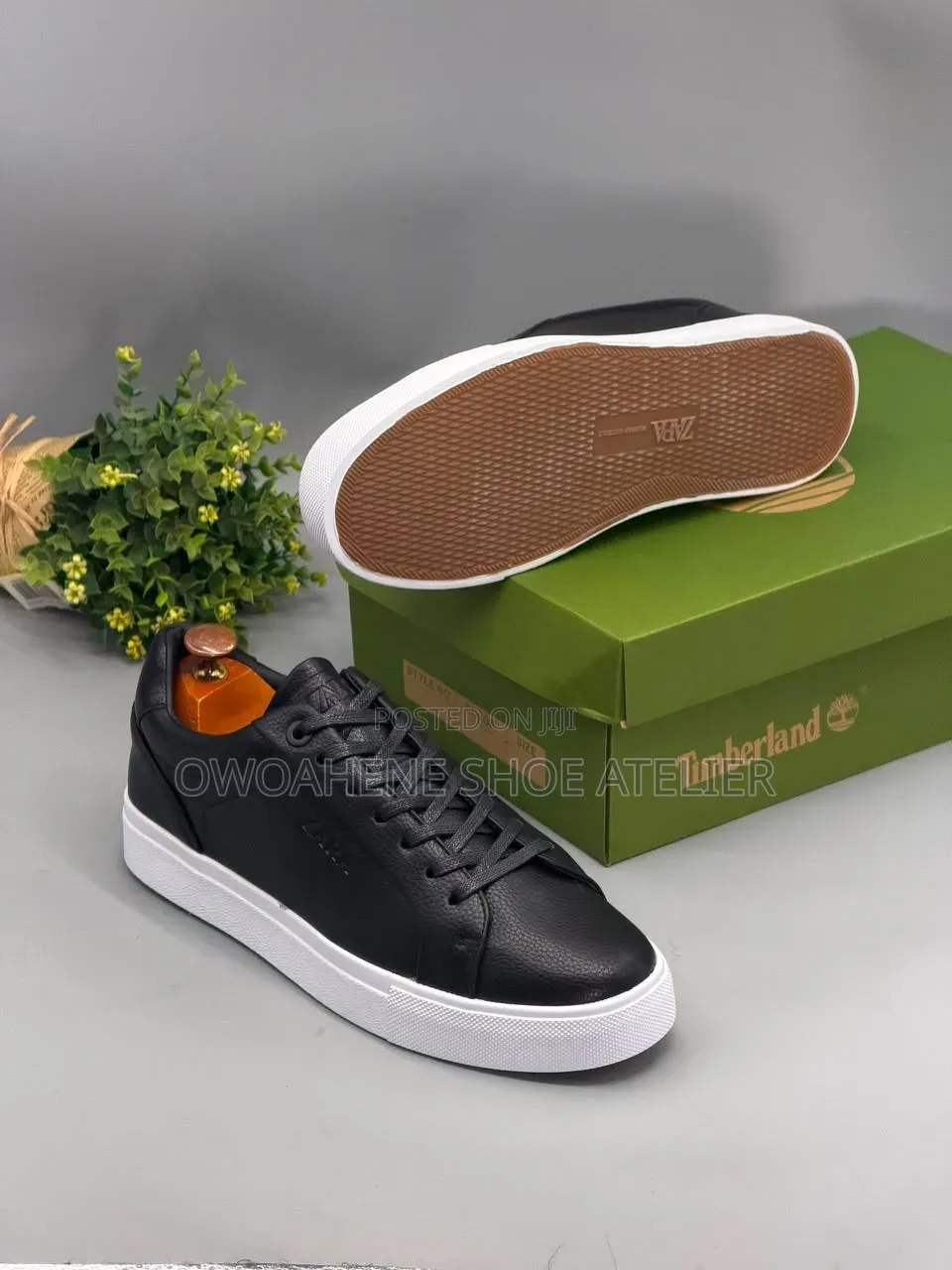 Zara Men's Black Grained Leather Casual Sneakers