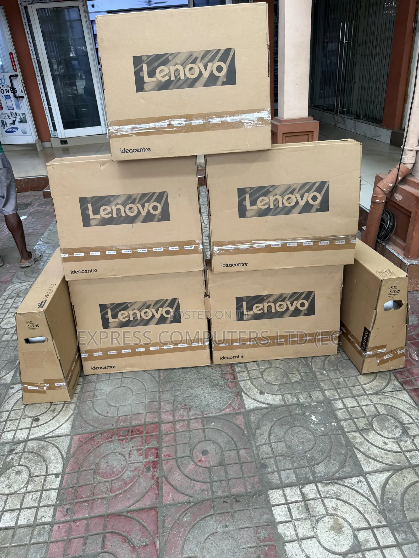 New Lenovo ideacentre AIO Y910 8GB Intel Core i5 SSD 256GB