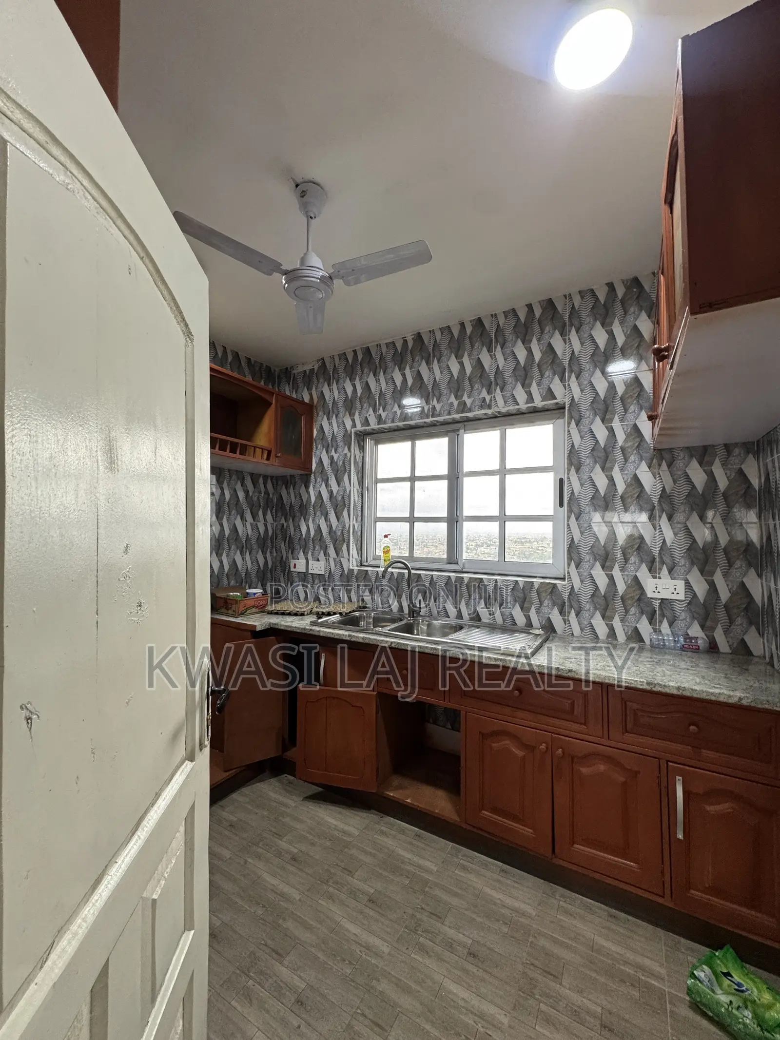 2bdrm Apartment in Acp Pokuase for rent