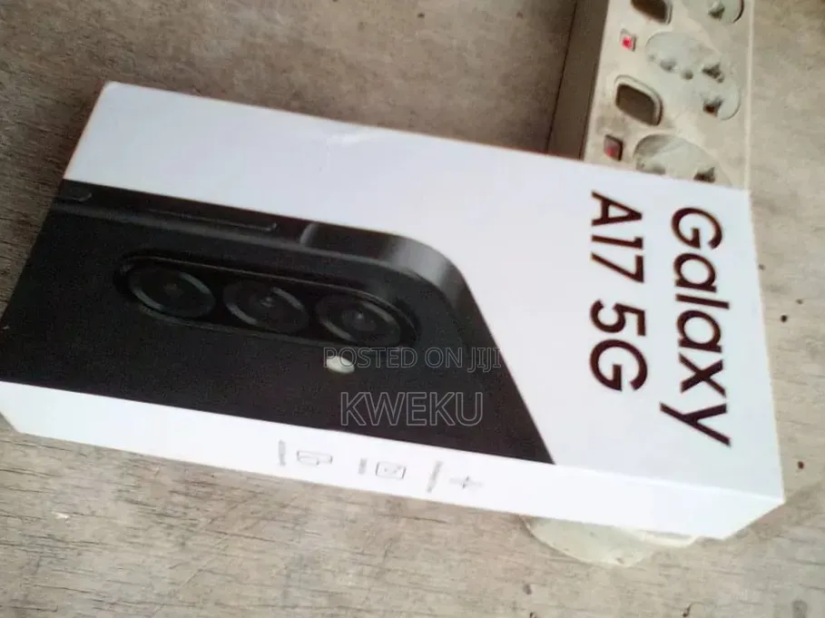 New Samsung Galaxy A17 5G 256 GB Green