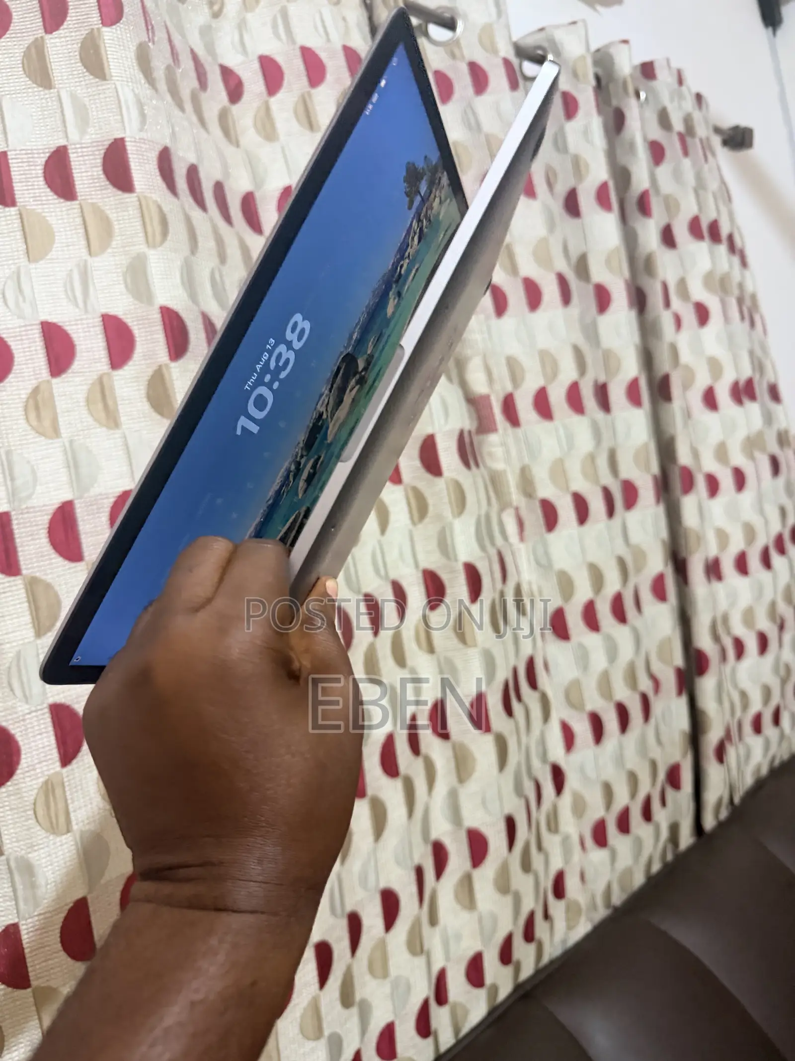 Laptop Apple MacBook Pro 2020 16GB Apple M1 SSD 512GB