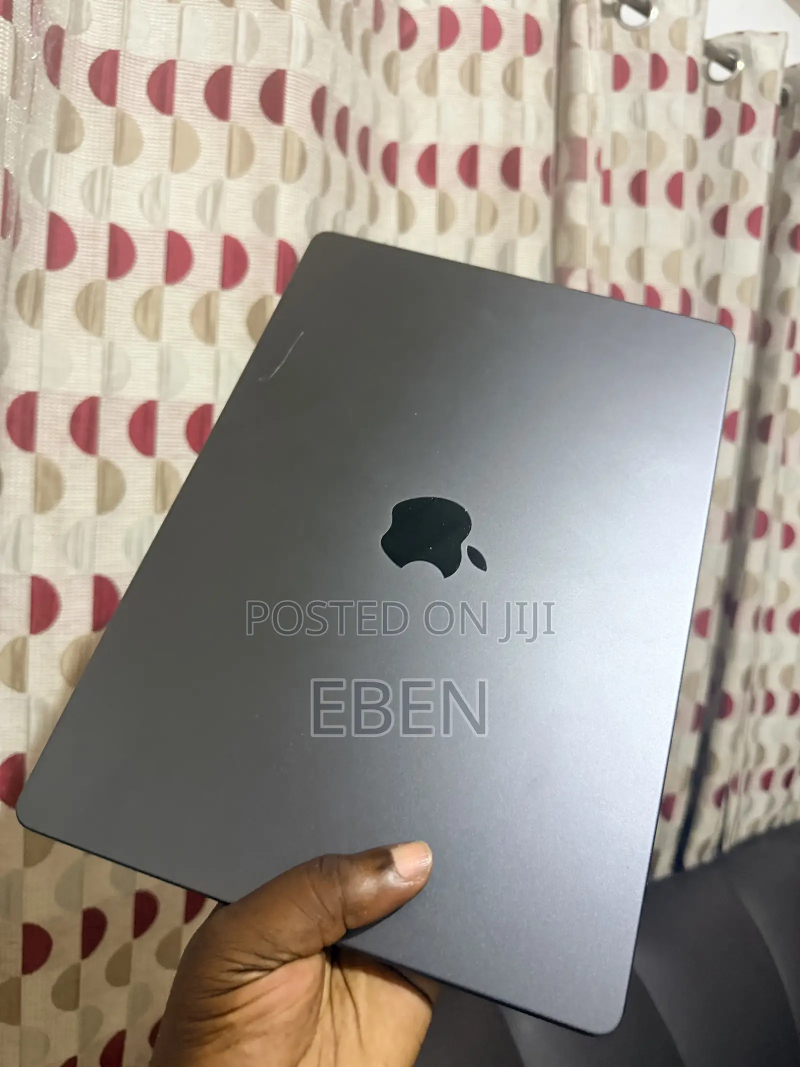 Laptop Apple MacBook Pro 2023 M3 Pro 18GB Apple M3 Pro SSD 512GB