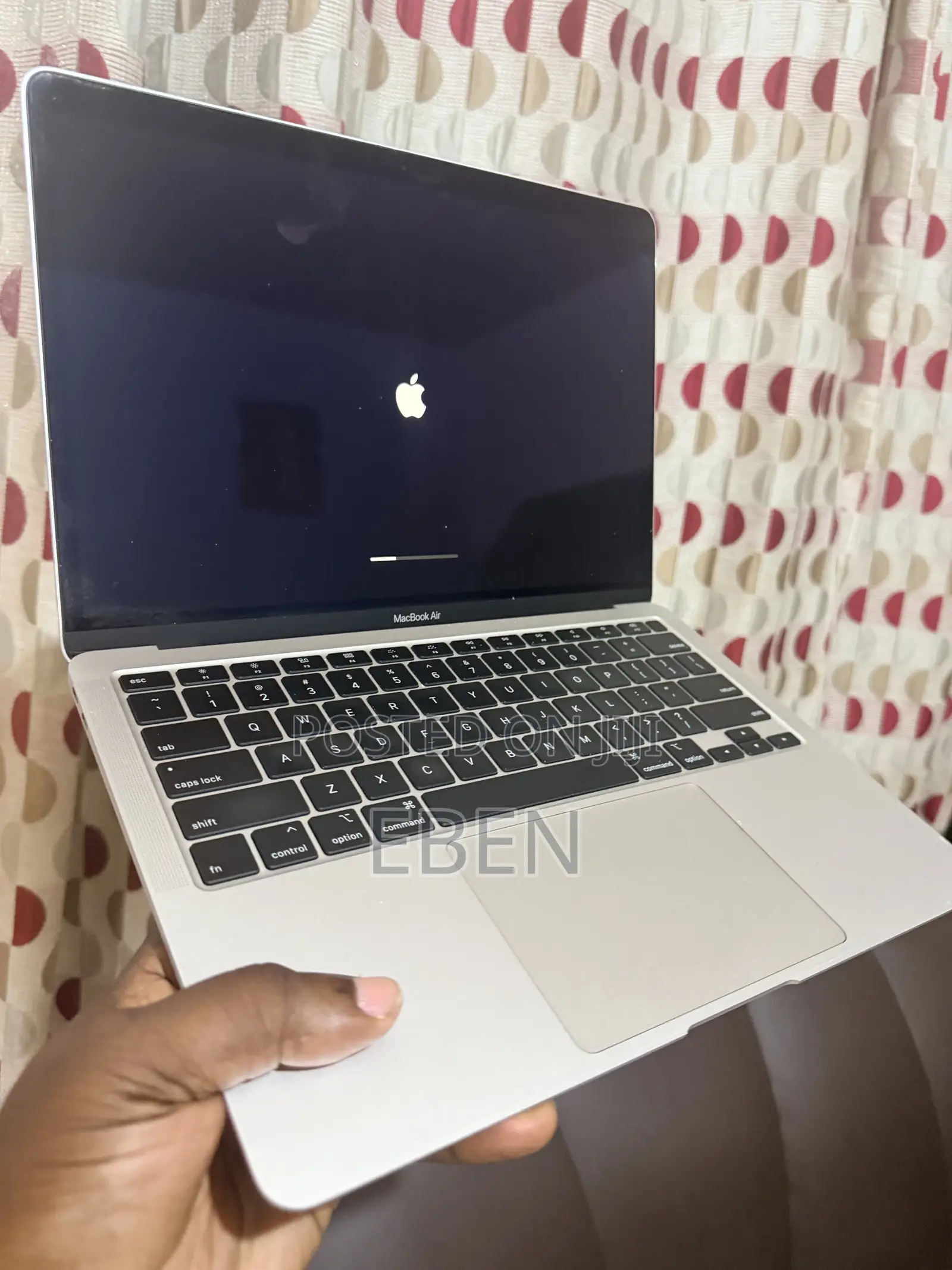 Laptop Apple MacBook Air 2020 8GB Intel Core i5 SSD 512GB
