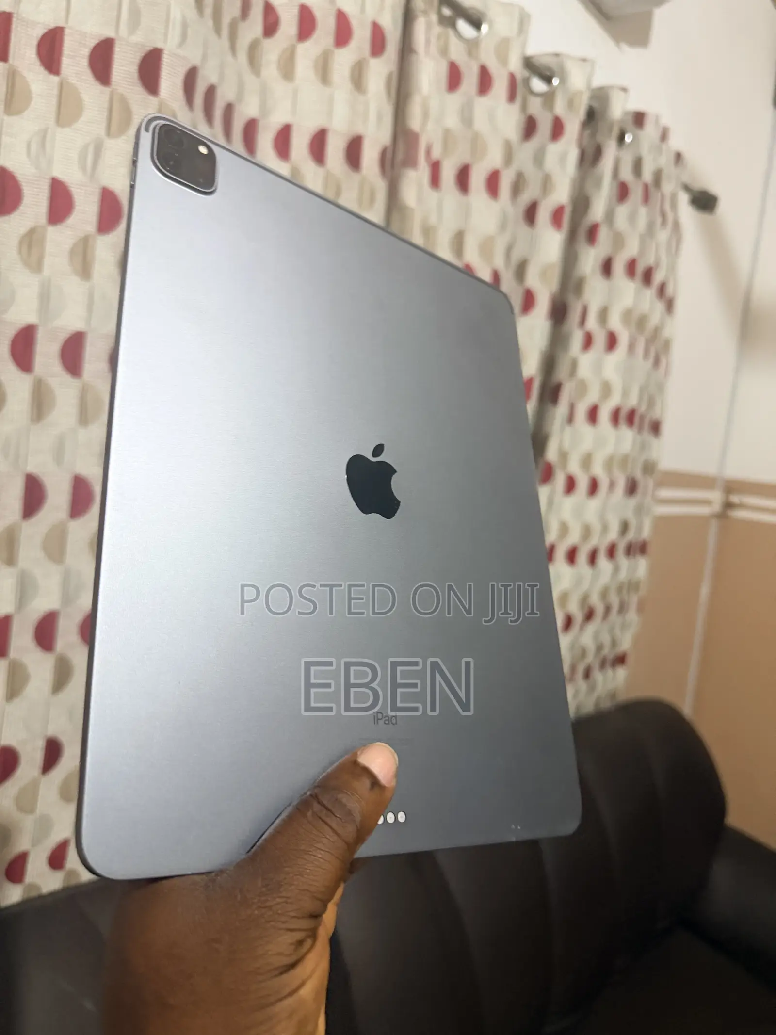 Apple iPad Pro 12.9 (2020) 256 GB Gray