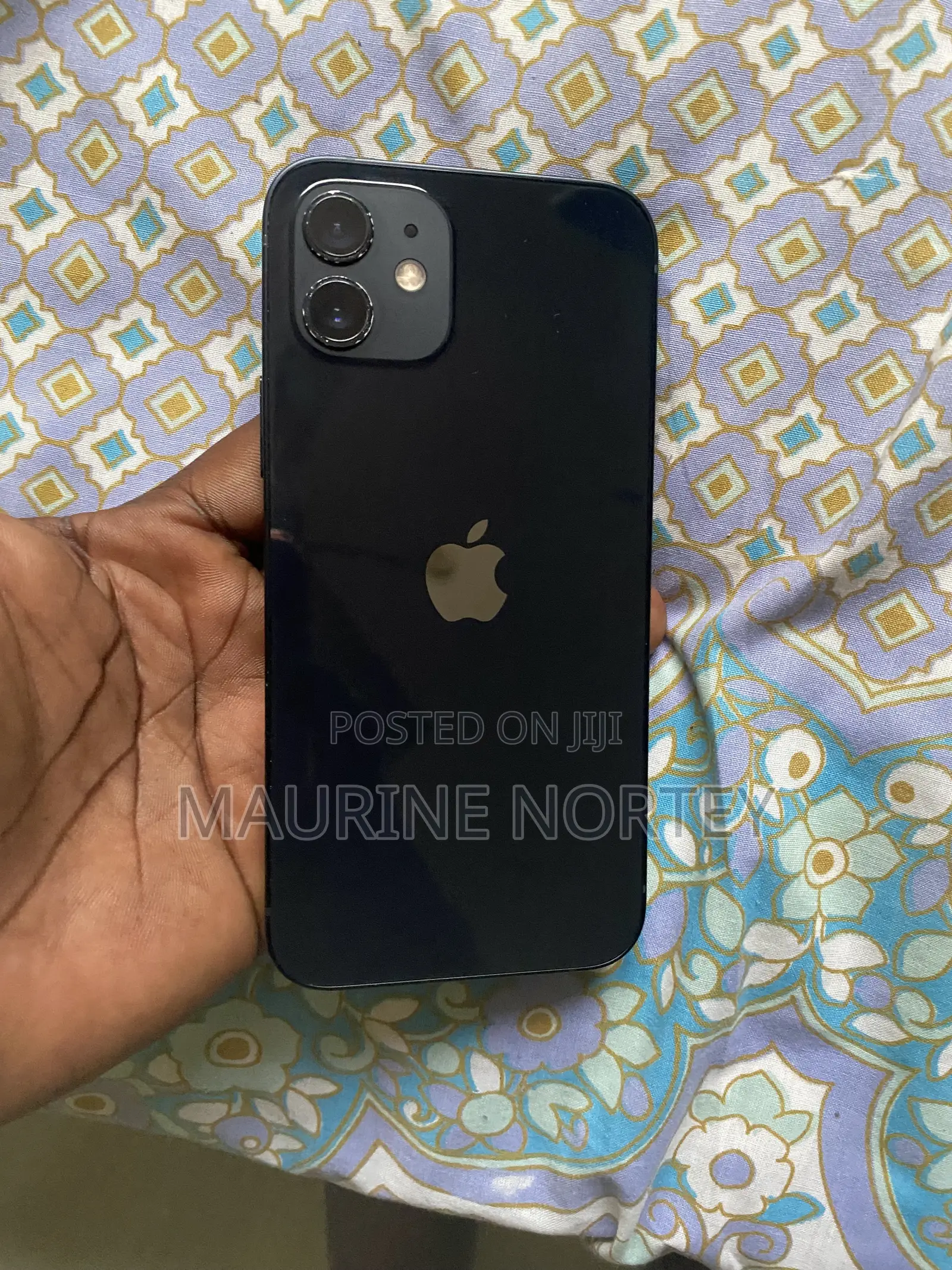 Apple iPhone 12 64 GB Black