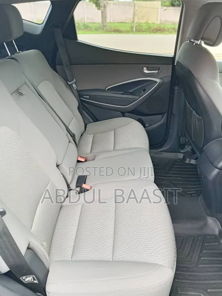 Hyundai Santa Fe 2016 White