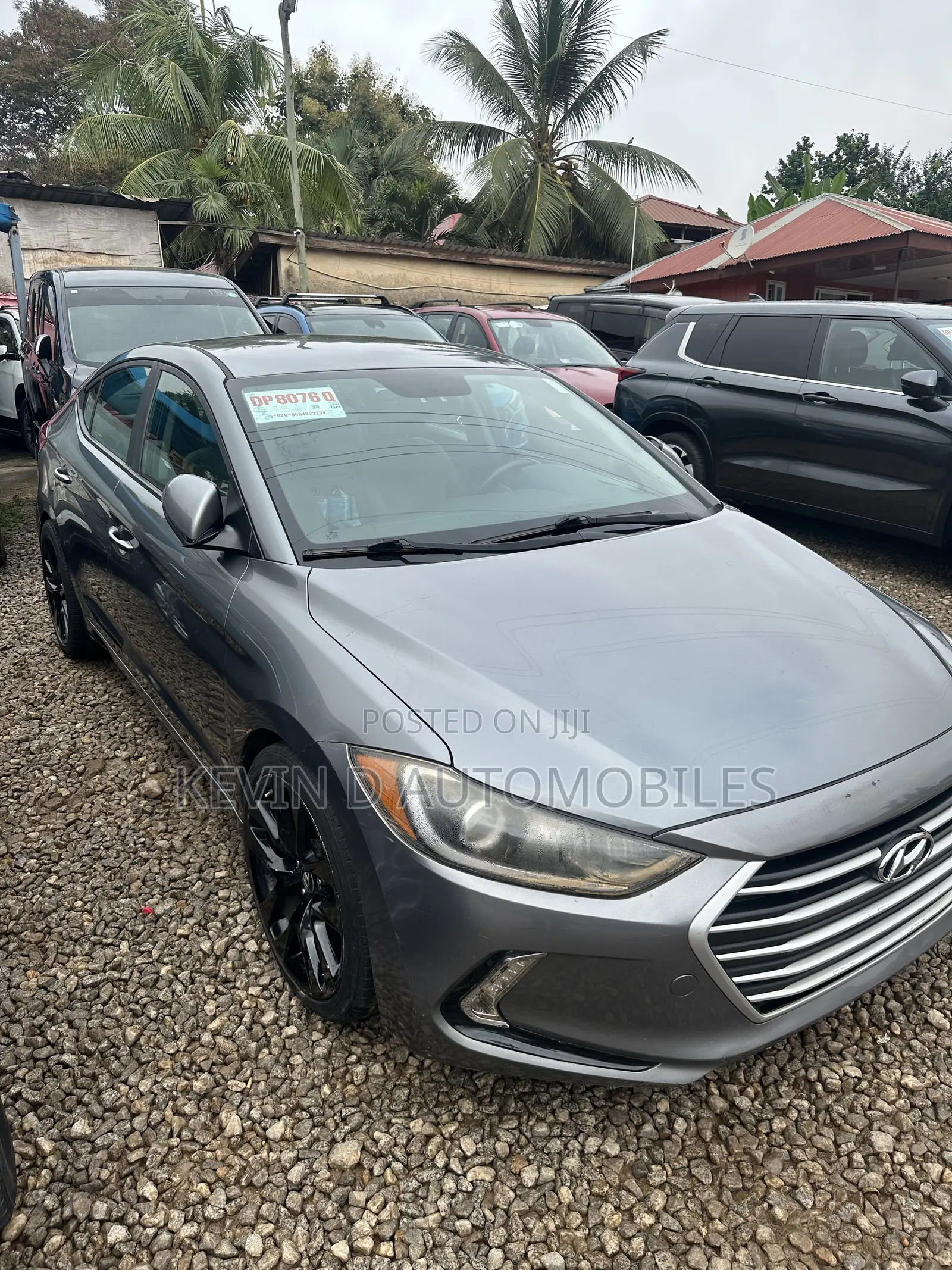 Hyundai Elantra SE Sedan FWD (2.0L 4cyl 6M) 2017 Gray