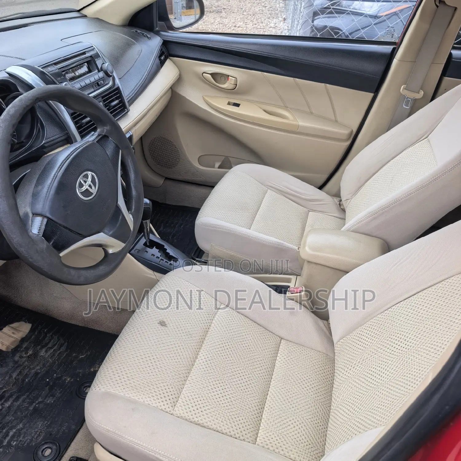 Toyota Yaris 2015 Red